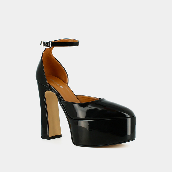 Babies à talons et plateformes  en vernis noir