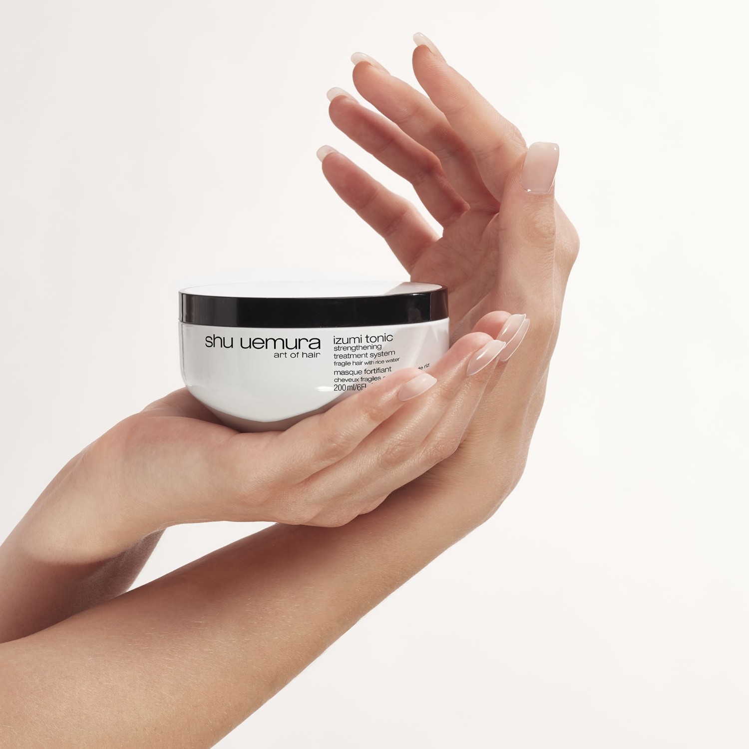 Shu Uemura masque pour cheveux fragiles infusé à l'eau de riz