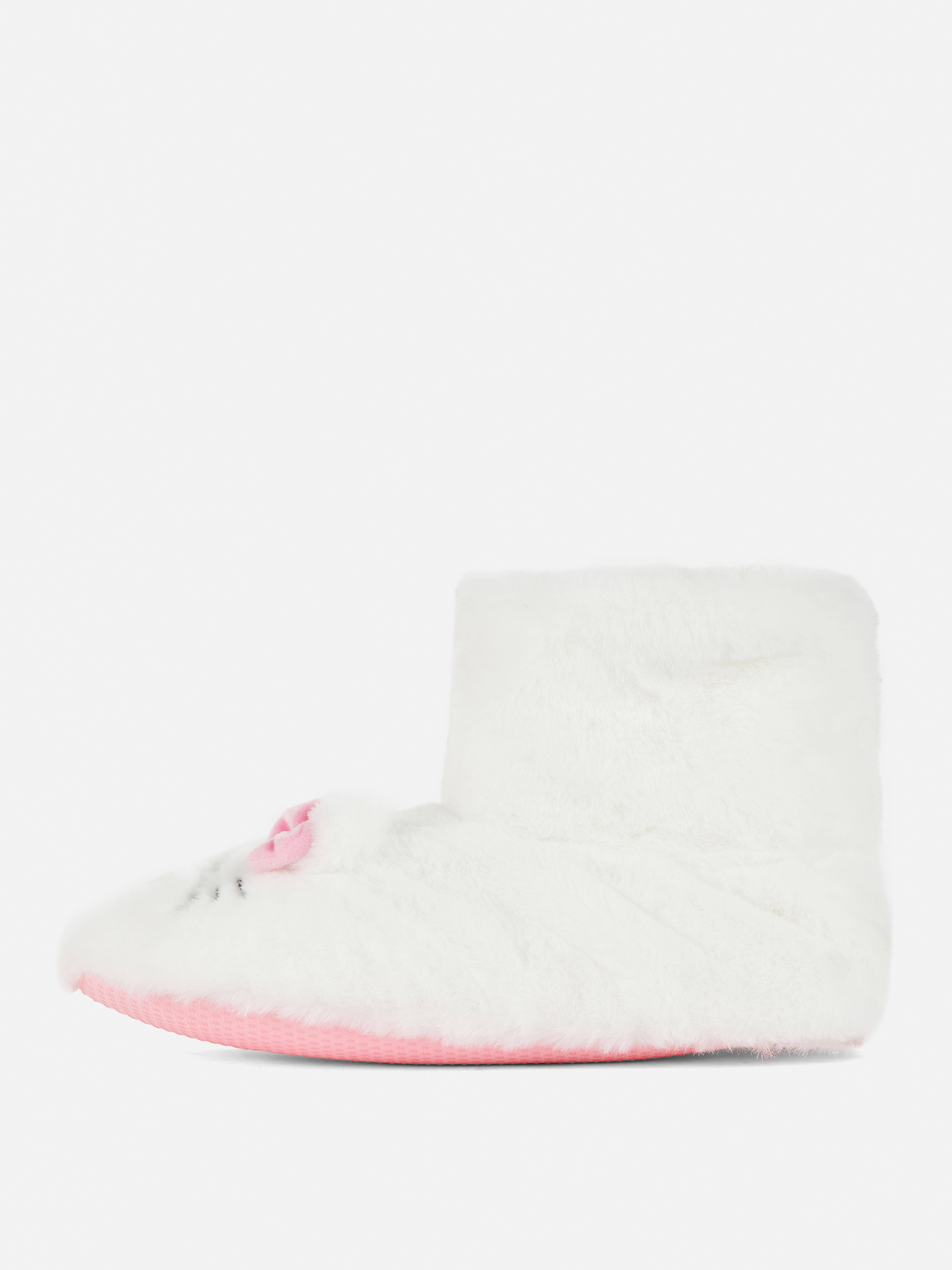 Papuci de pluș Hello Kitty Acești papuci moi, confortabili și incredibil de drăguți au fost transformați în modelul Hello Kitty, care vă va face zilele de relaxare și mai plăcute!