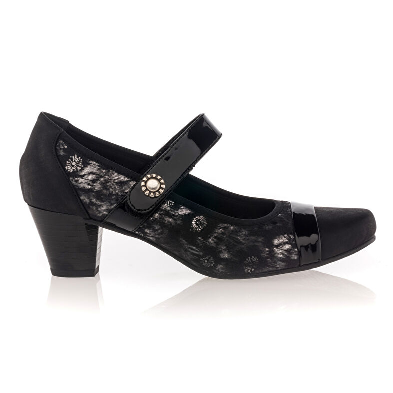 Zapatos cómodos para mujer, color negro.