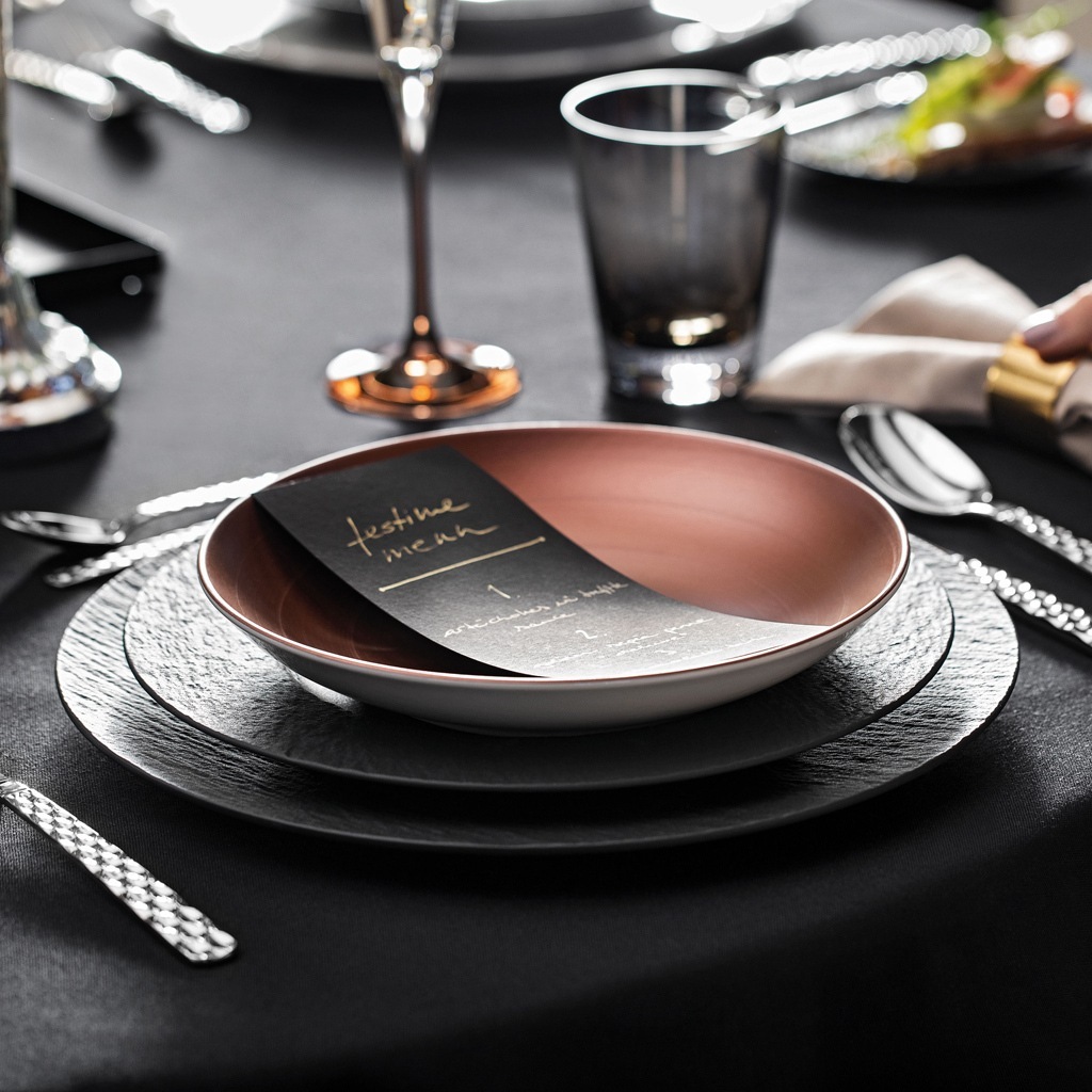 Villeroy & Boch plakana bļoda Manufacture Glow - 1 gab.
