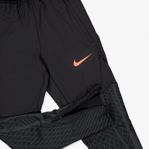  Nike Strike