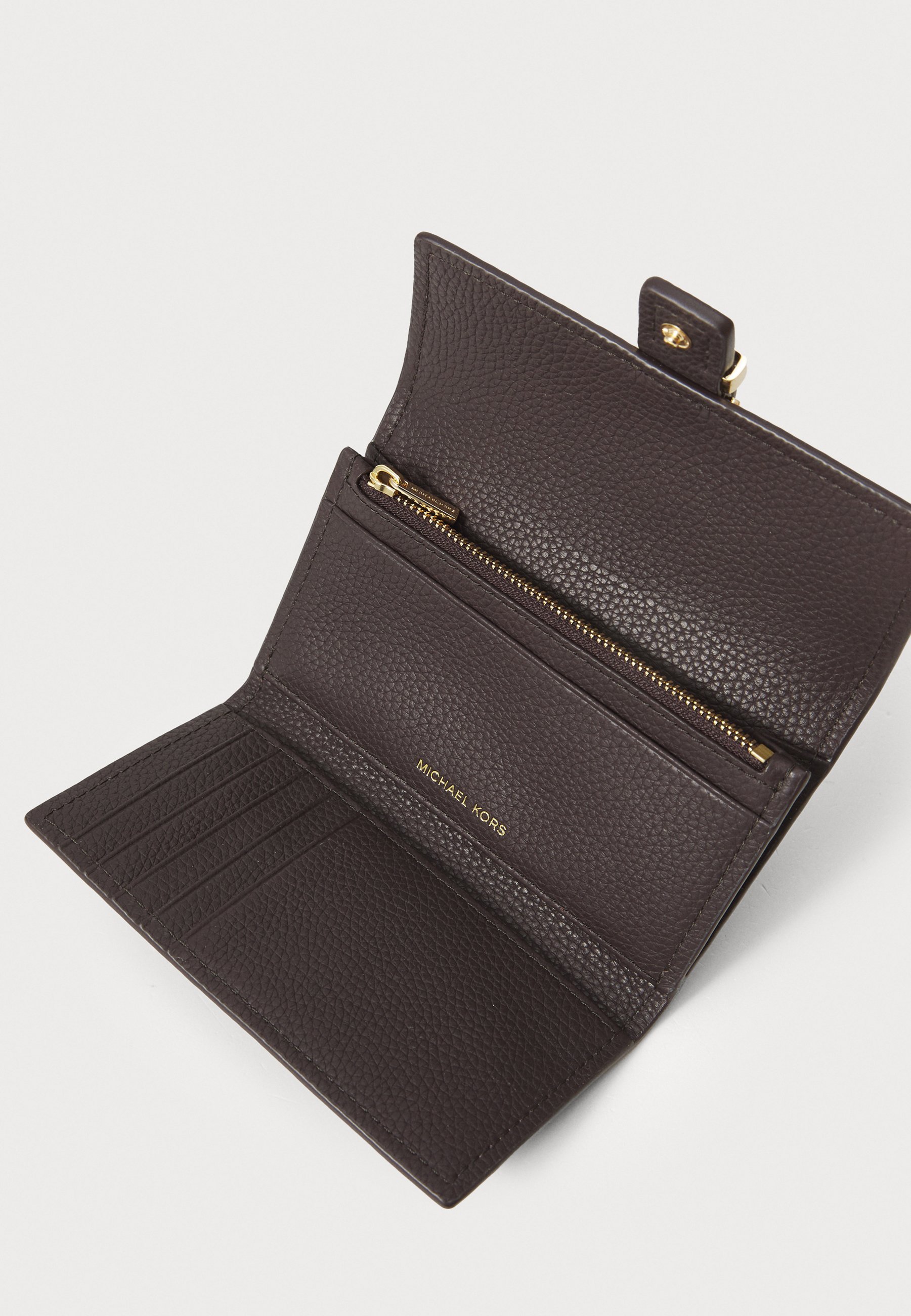 MICHAEL Michael Kors NOLITA FLAP TRIFOLD WALLET - Portemonnee - chocolade