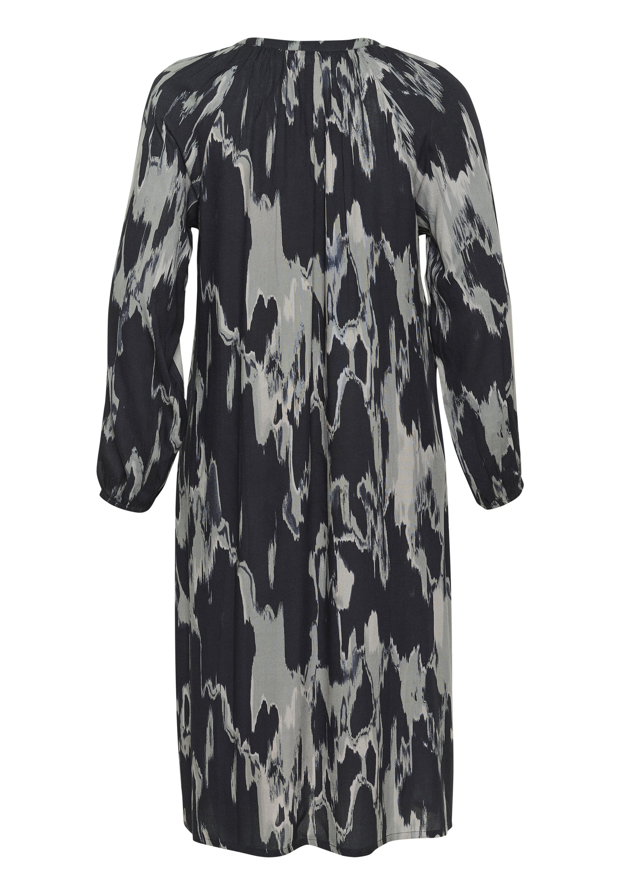 Robe maxi KCSILLA de Kaffe Curve - imprimé graphique noir et blanc