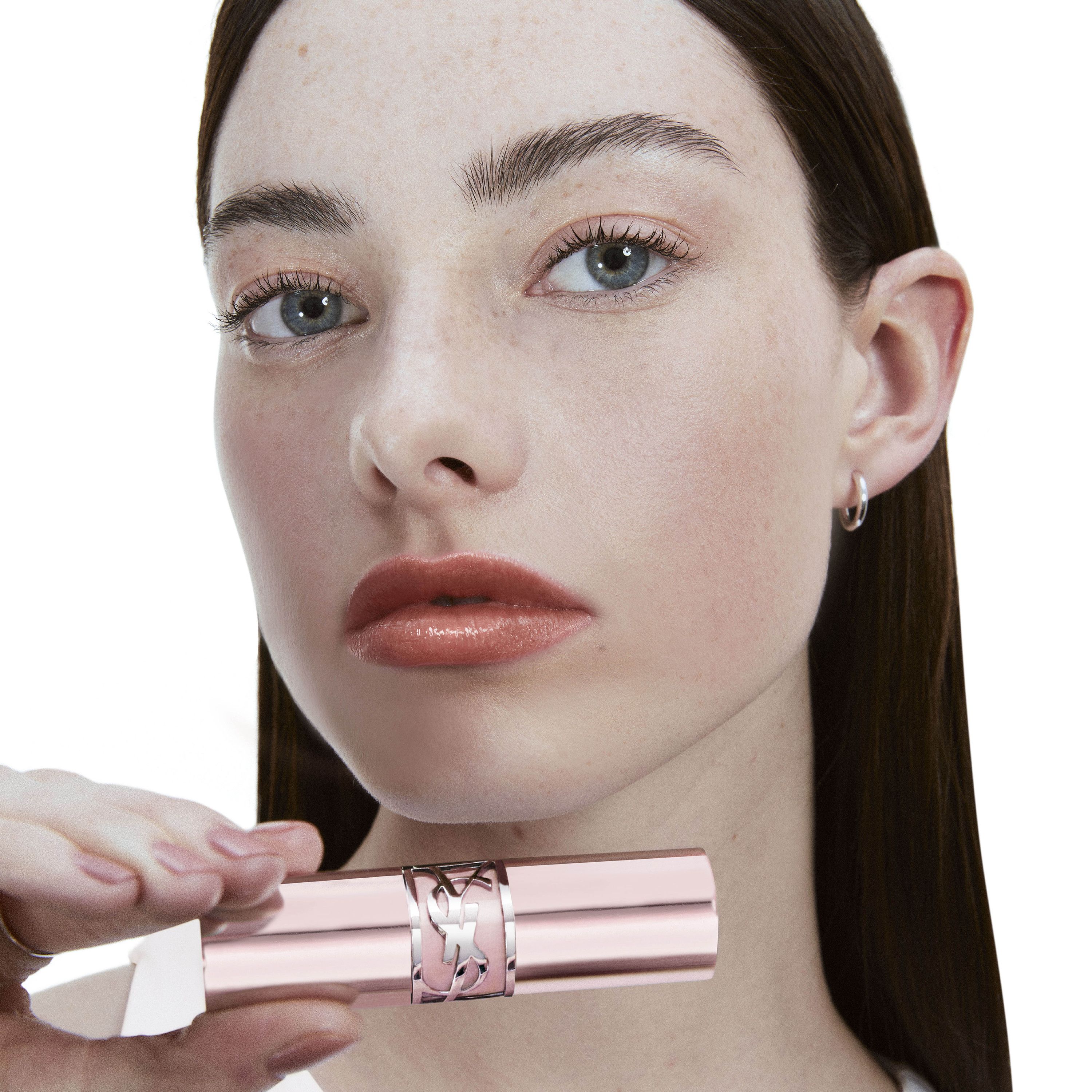 Balzam za ustnice Loveshine Candy Glow Luksuzni balzami za ustnice in nega
