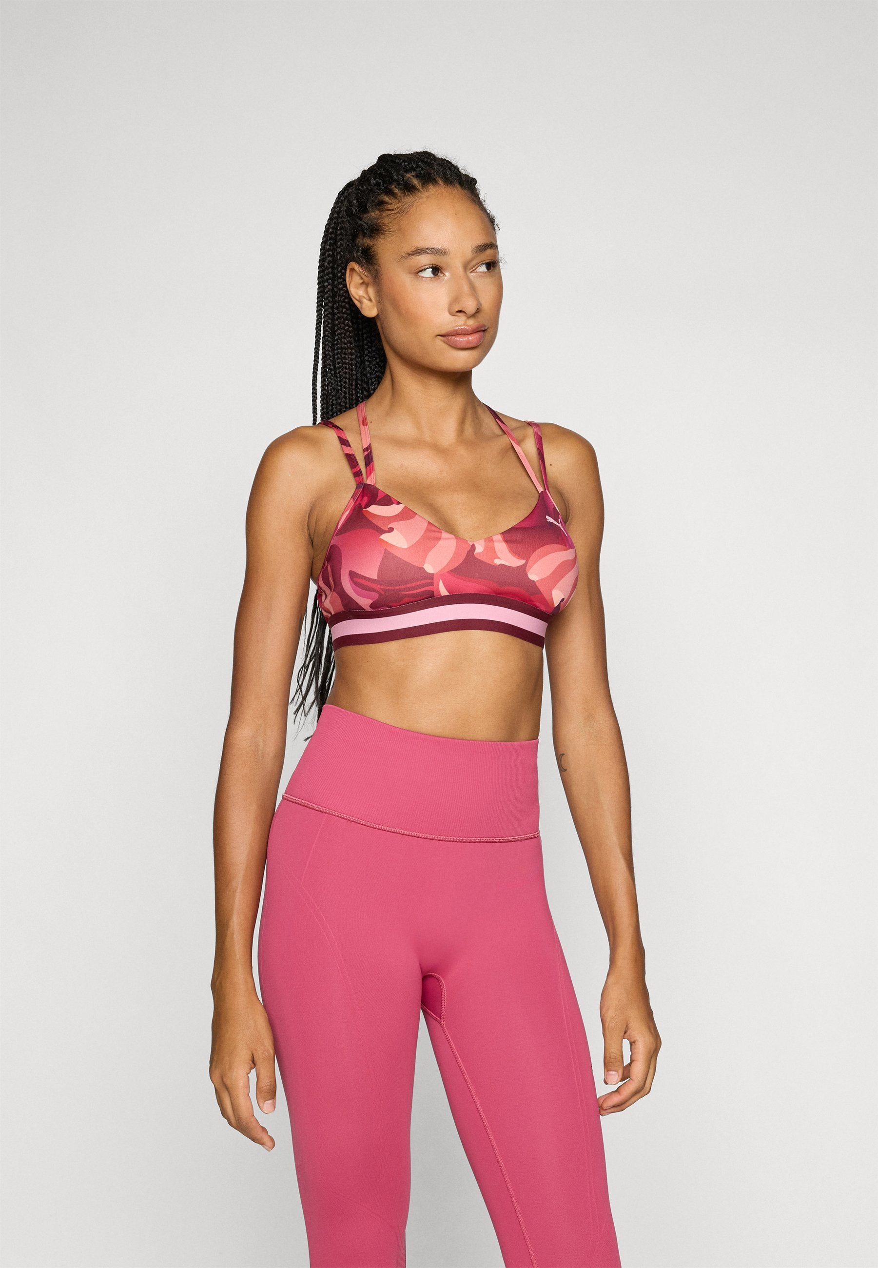 Puma FLORAL RIBBON STRAPPY BRA LOW - Sportbeha met lichte ondersteuning - robijnrode glans