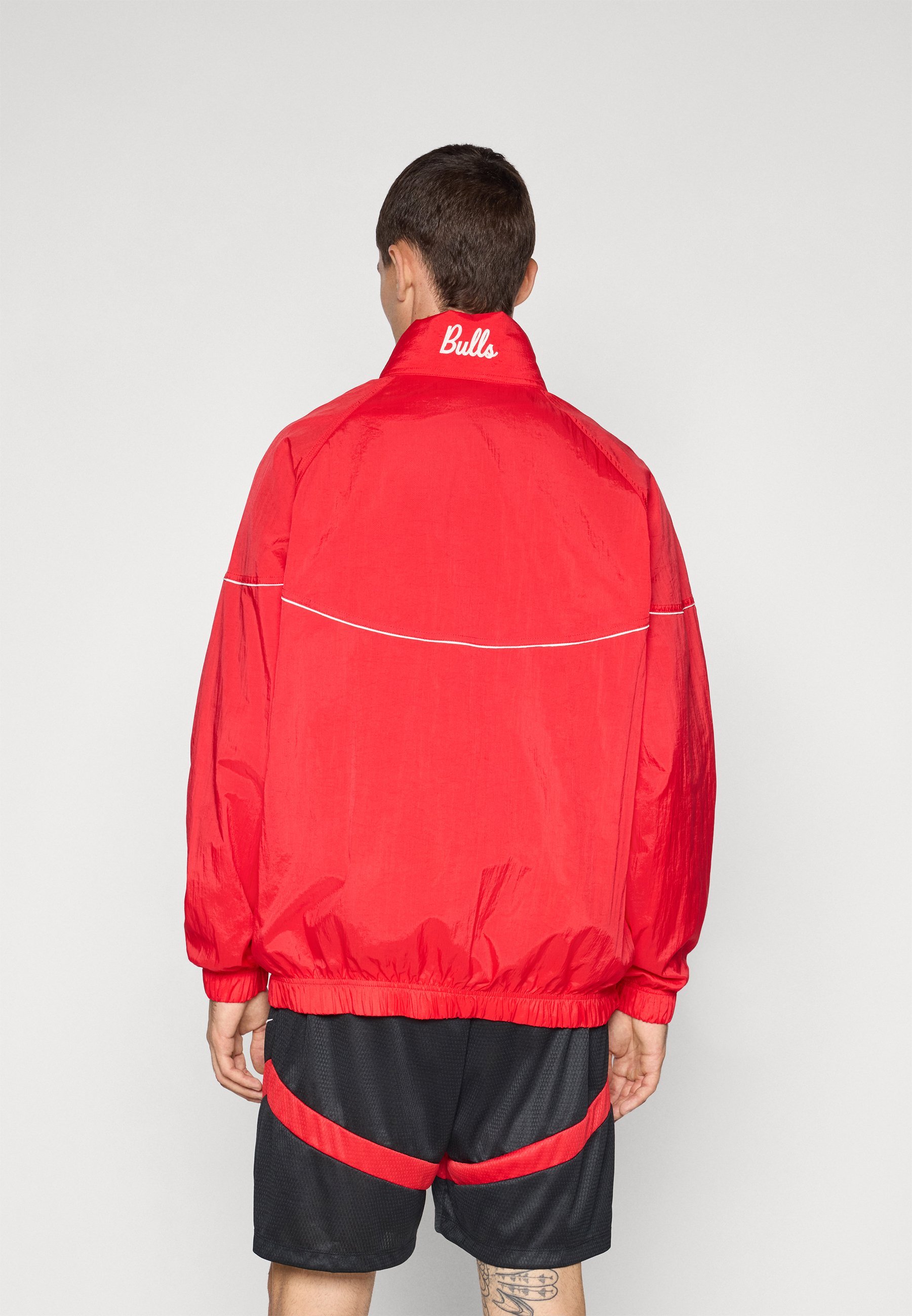 CHICAGO BULLS CLUB ANORAK - Tréninková bunda - black/white