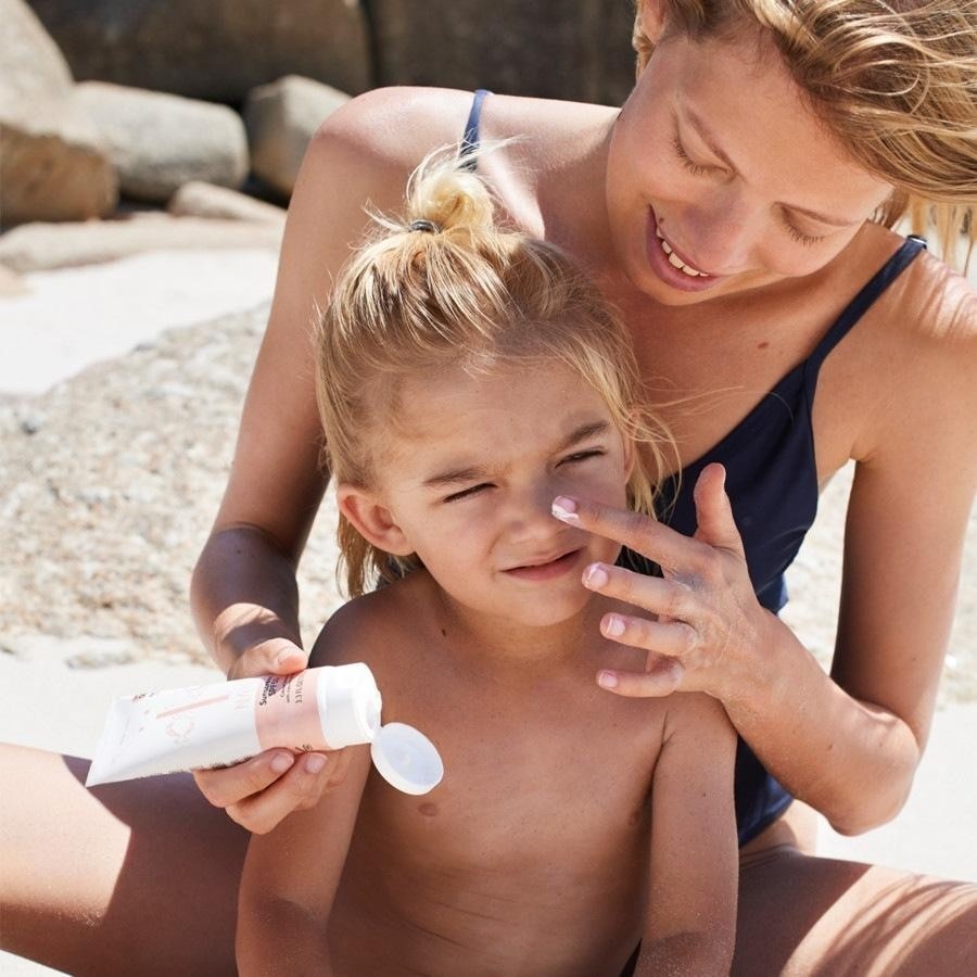 Naif krema za sunčanje s prirodnim SPF50 - 100 ml