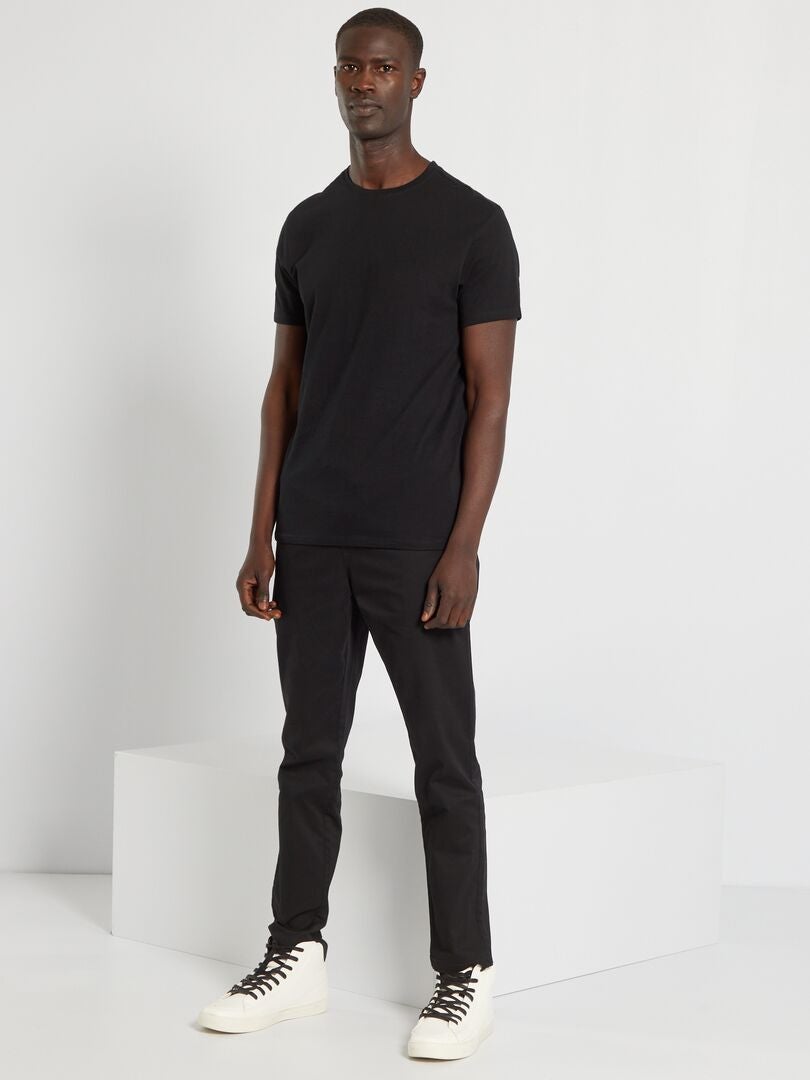 Camiseta de malha lisa de corte reto - preta