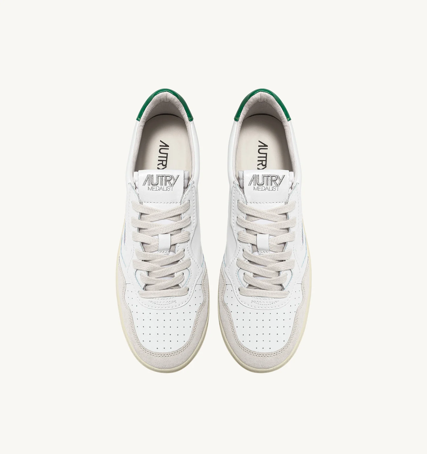 Adidași joși Medalist din piele întoarsă albă și piele cu imprimeu Amazon