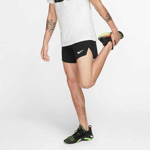  Nike Fast