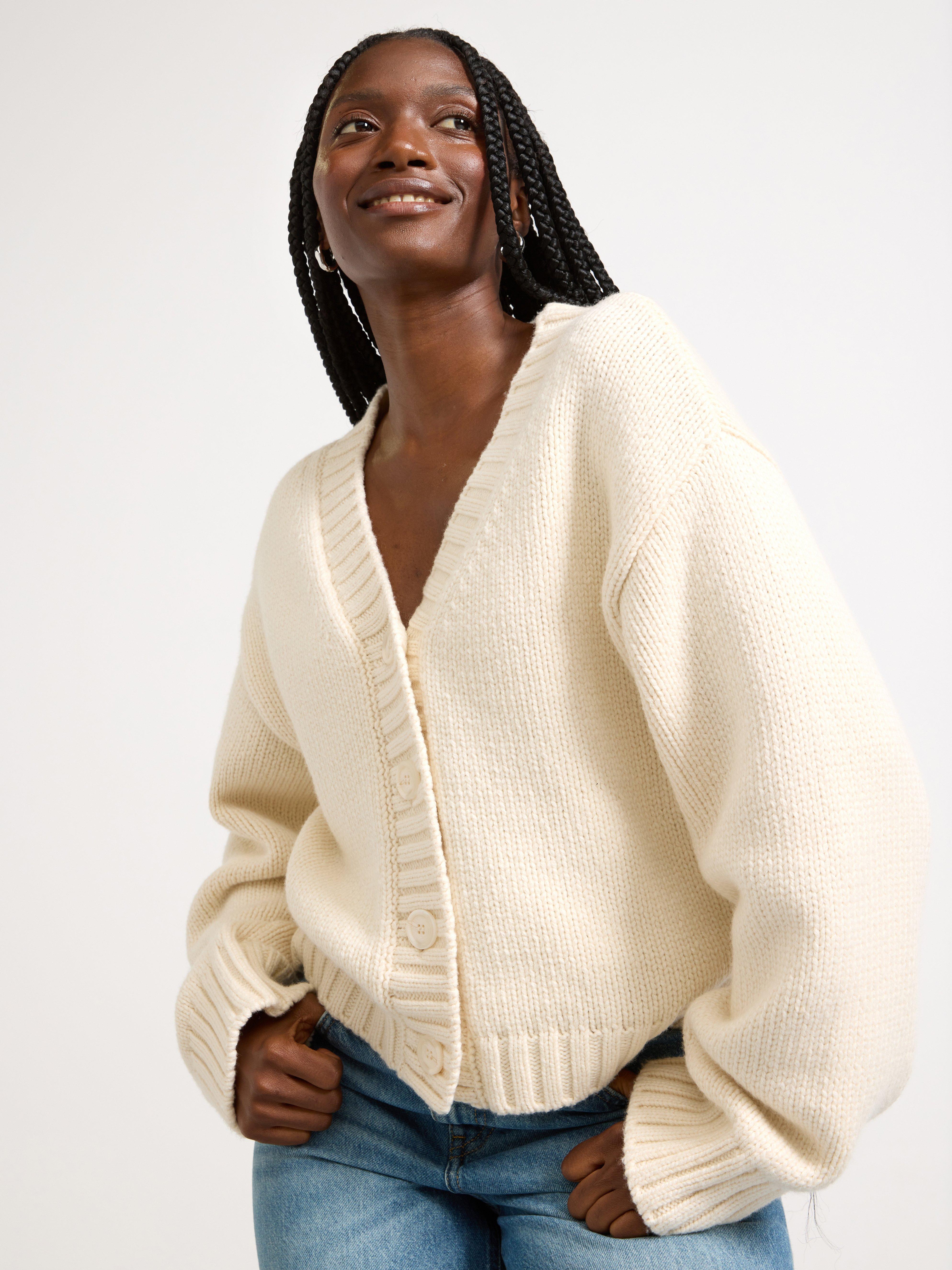 Cardigan i ullblanding i off-white