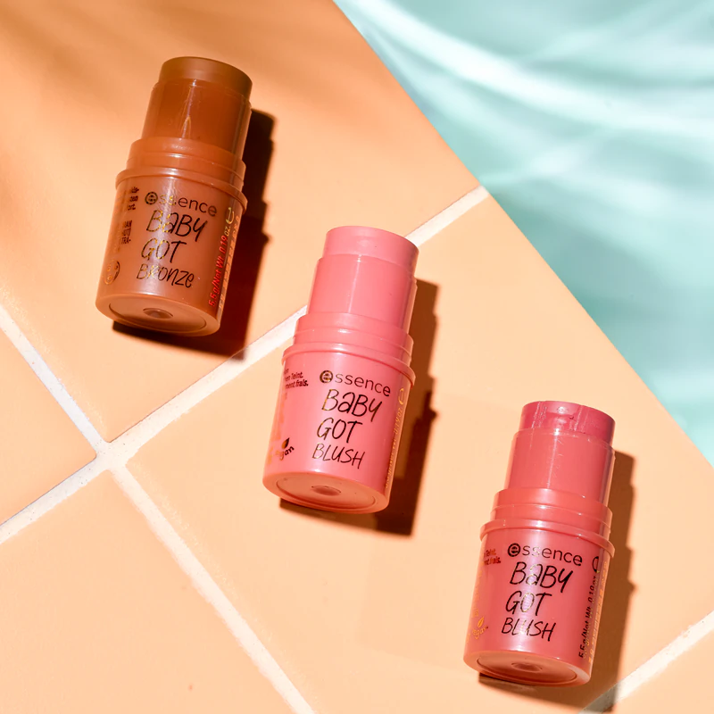 blush em bastão essence BABY GOT BLUSH