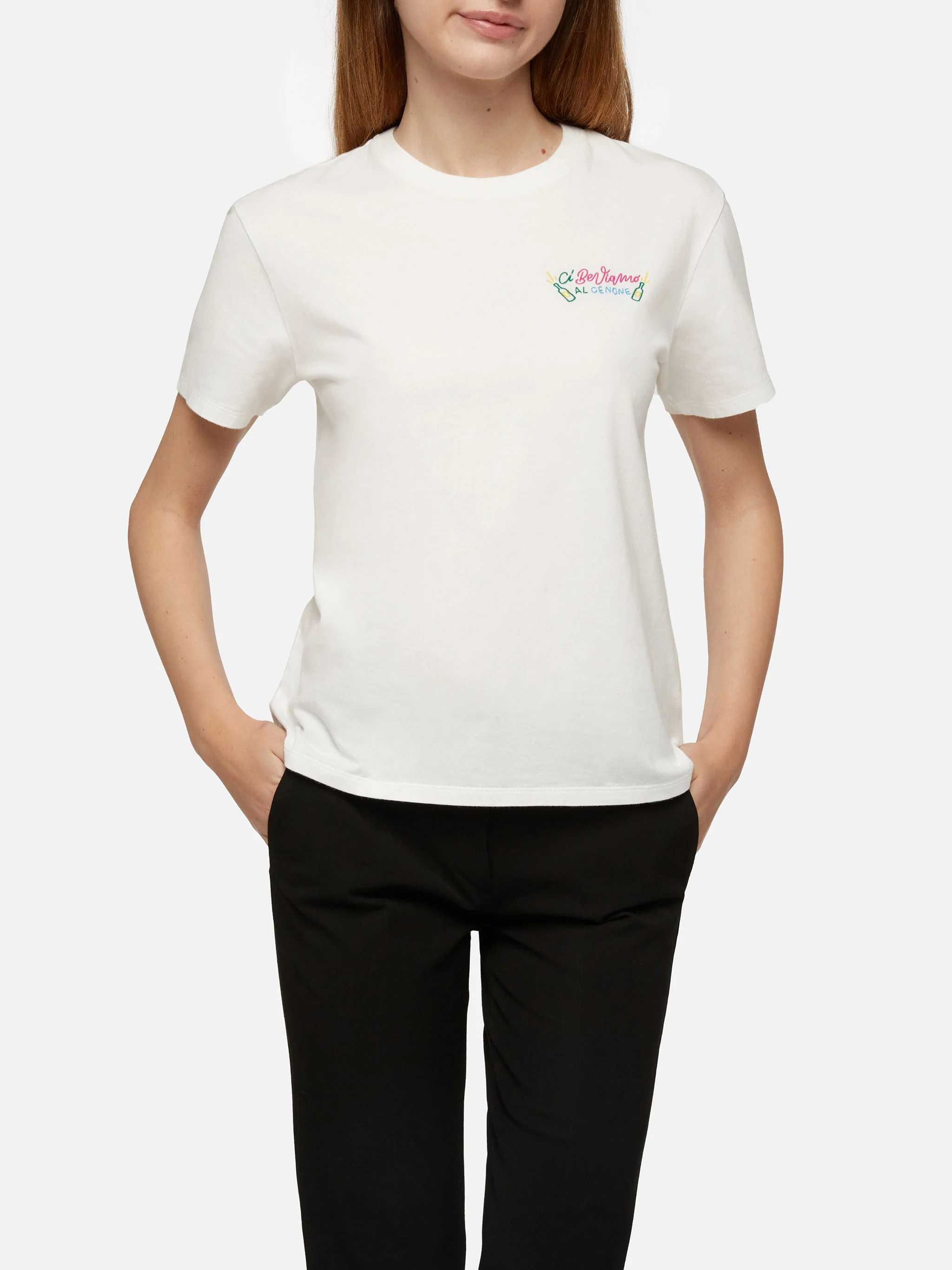T-shirt invernale in cotone Emilie con ricamo Ci beviamo al cenone | E