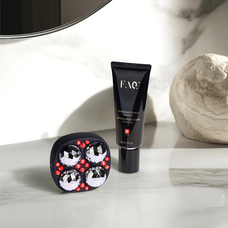 FOREO FAQ™ 411 Mikroprúdové tonizačné zariadenie