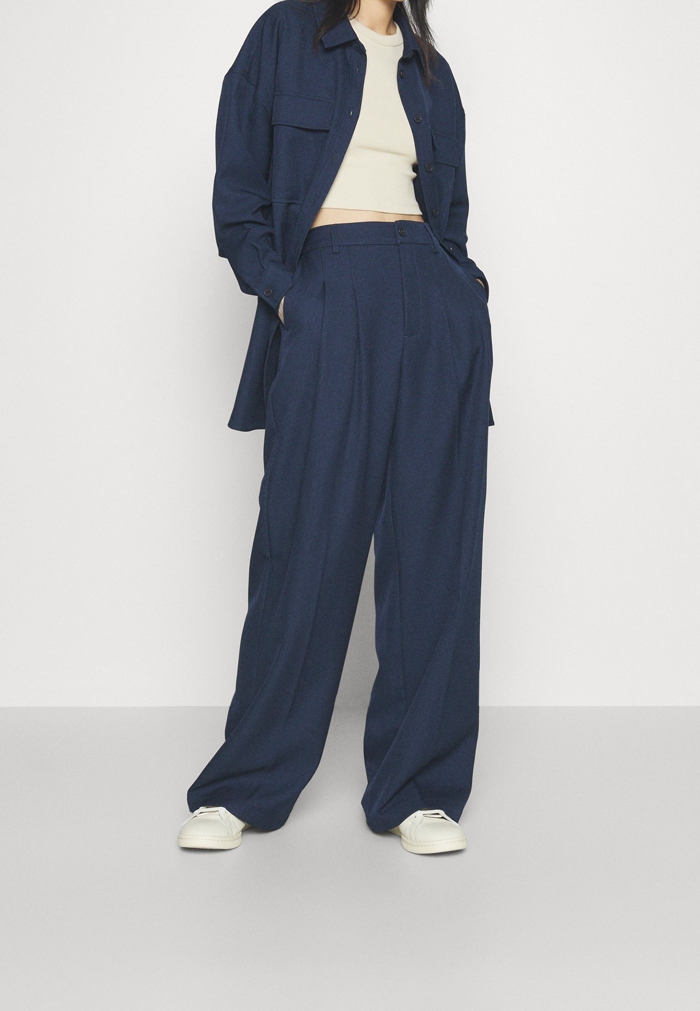 „Noisy May“ vasarinė striukė – tamsiai mėlyna