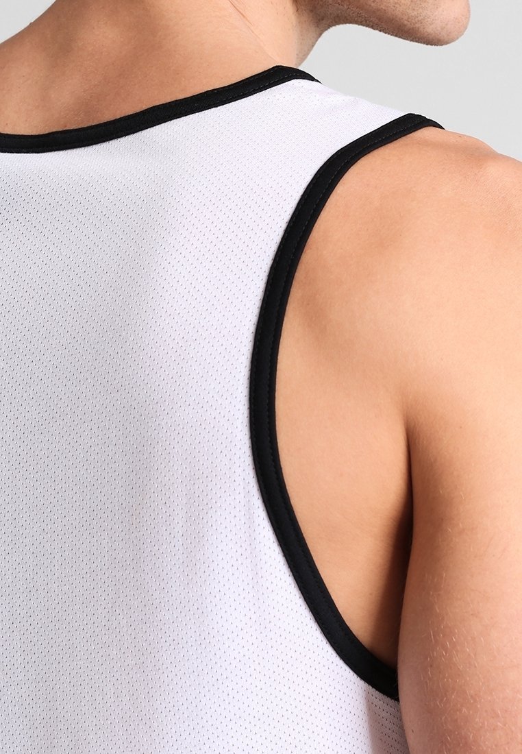 Nike Performance Sports T-shirt - zwart