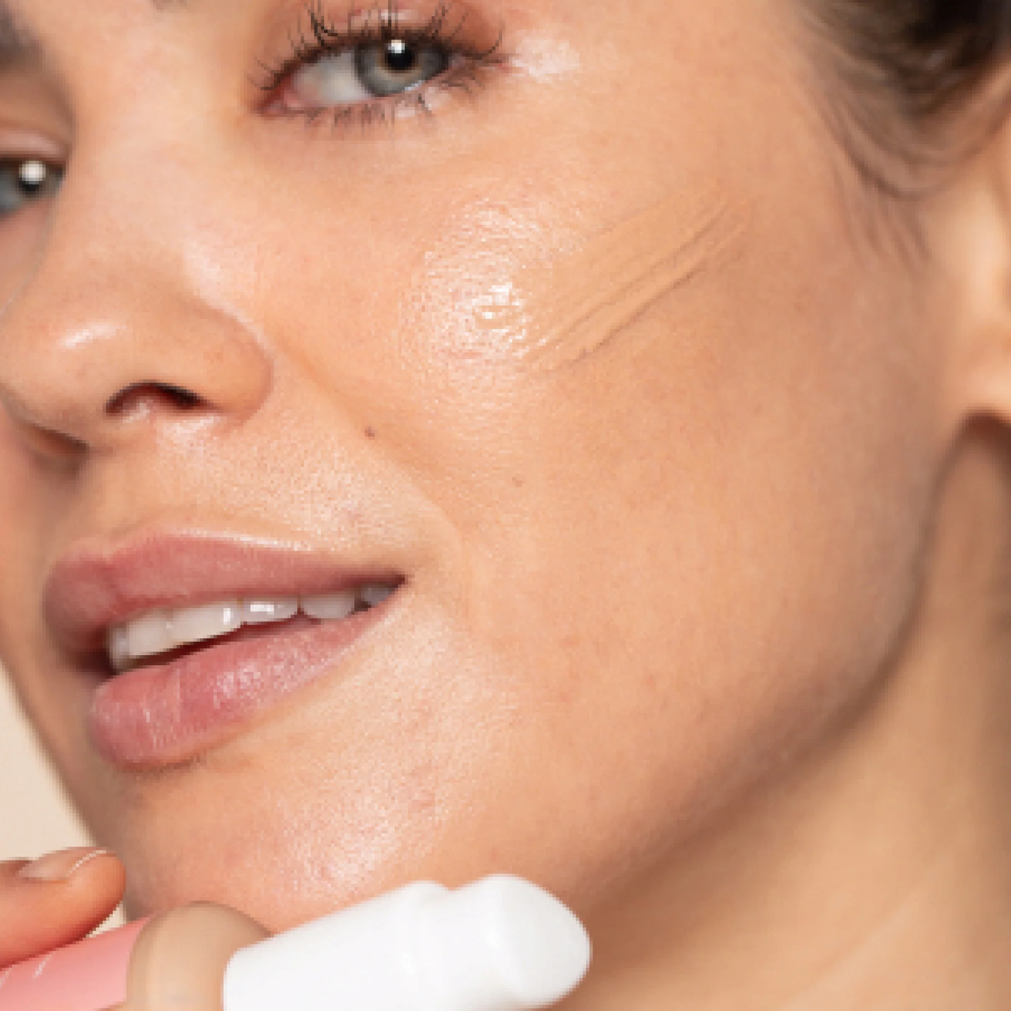 Incarnato Glow Skin Serum Foundation - Fondotinta liquido