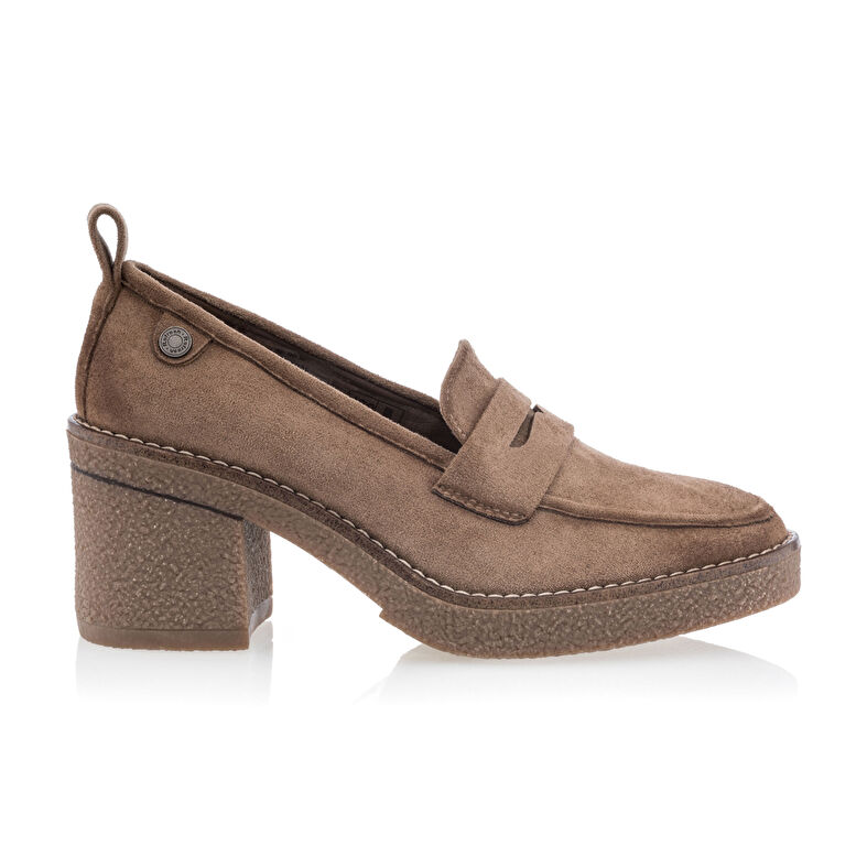 Naisten ruskeat loaferit/veneilykengät