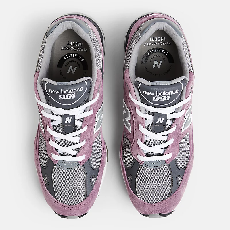 Damenmodell 991v1, hergestellt in Großbritannien – Sad Mallow mit Alloy und Smoky Pearl