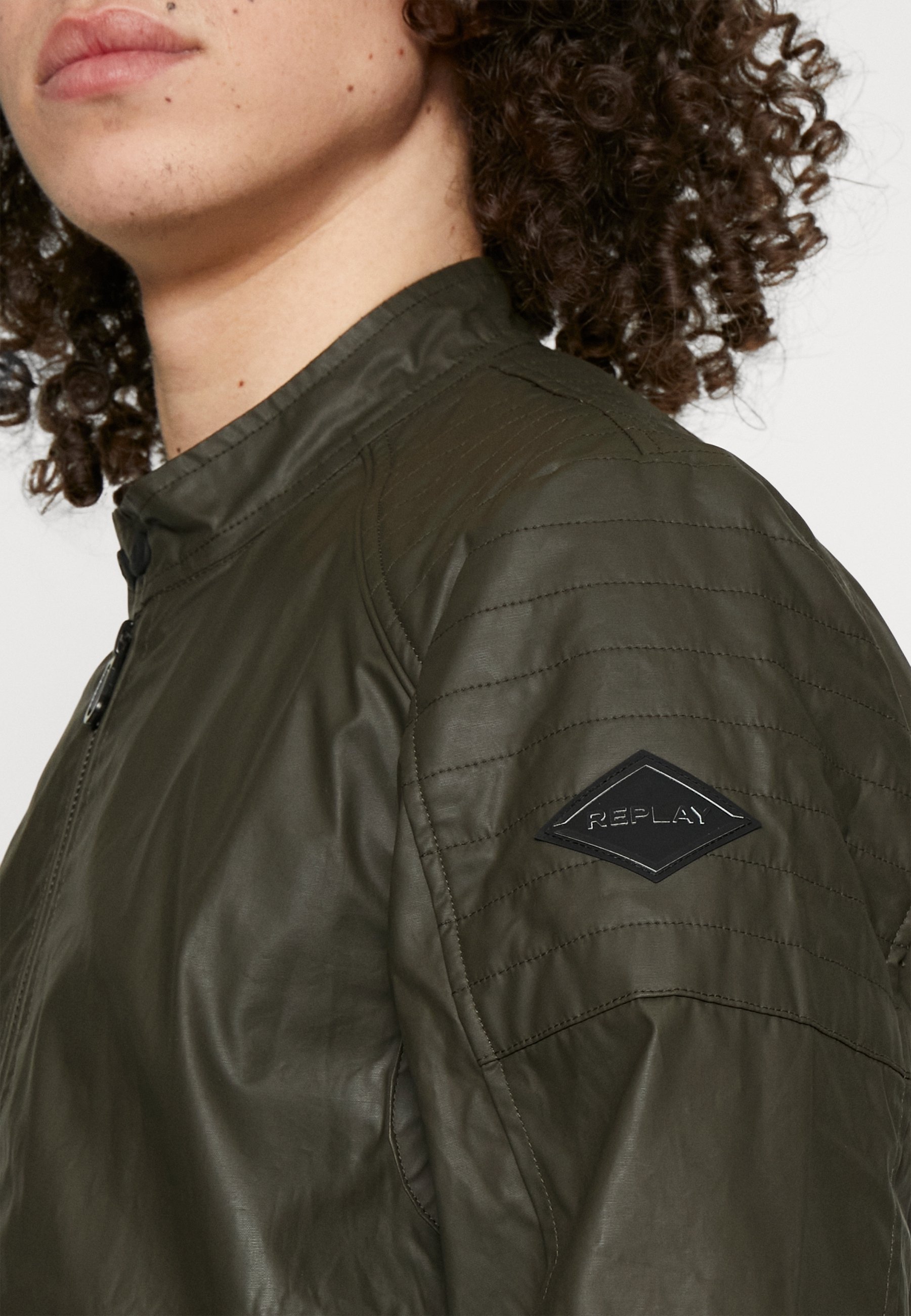 Jaqueta Bomber Replay - verde escuro