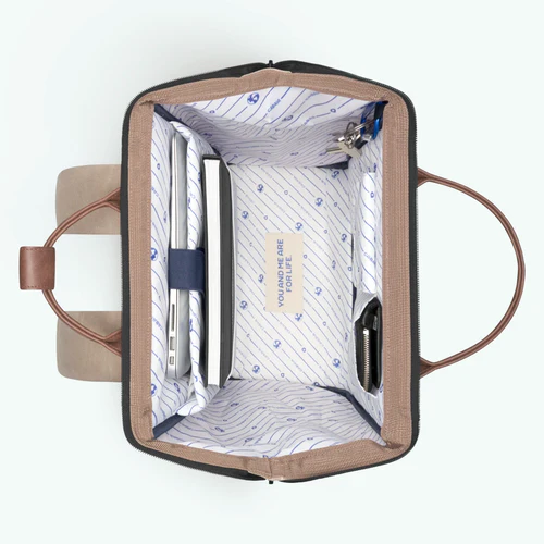 Cabaia Adventurer Stor Rygsæk med Beige Flap