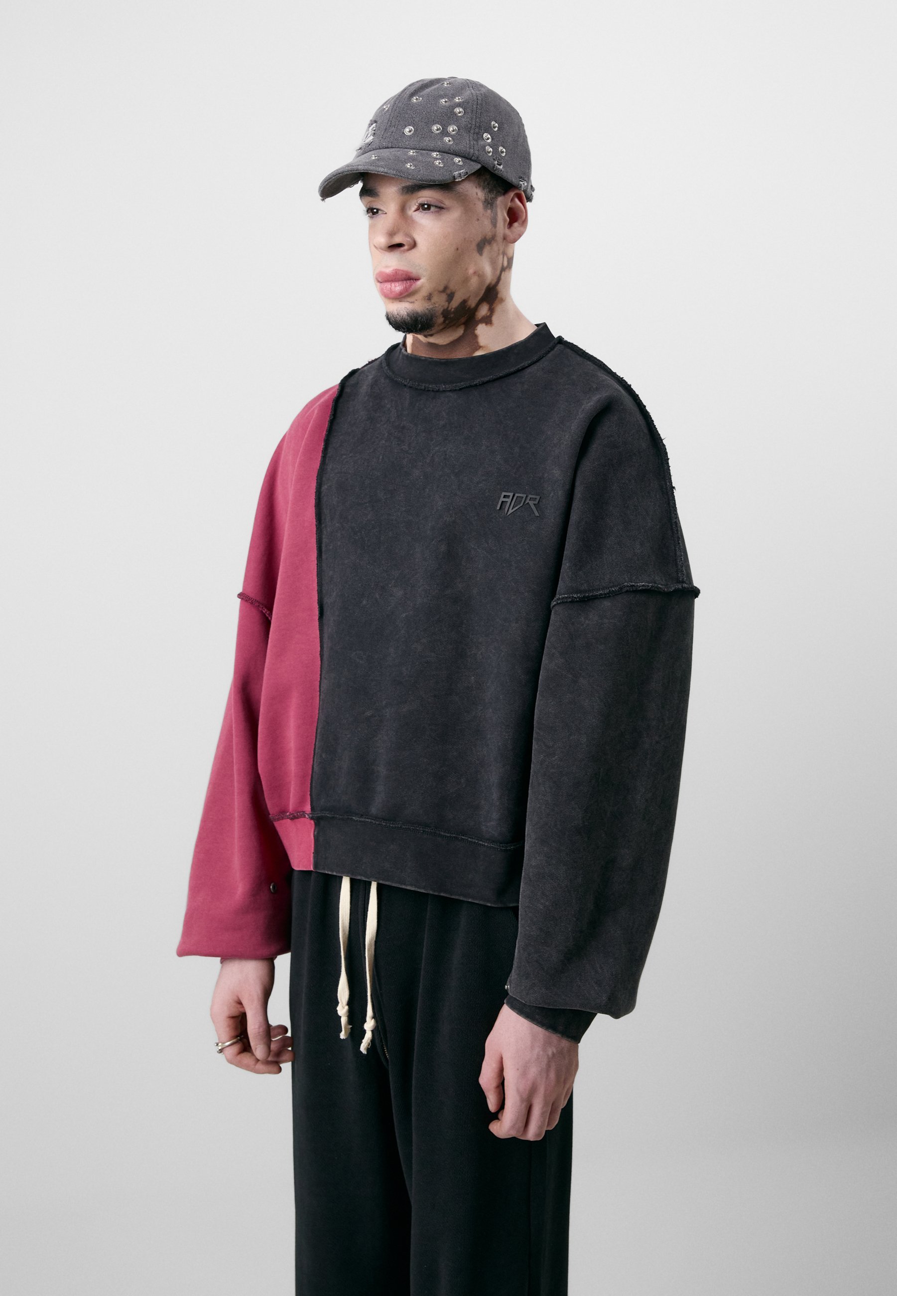 Workshop di abbigliamento con felpe