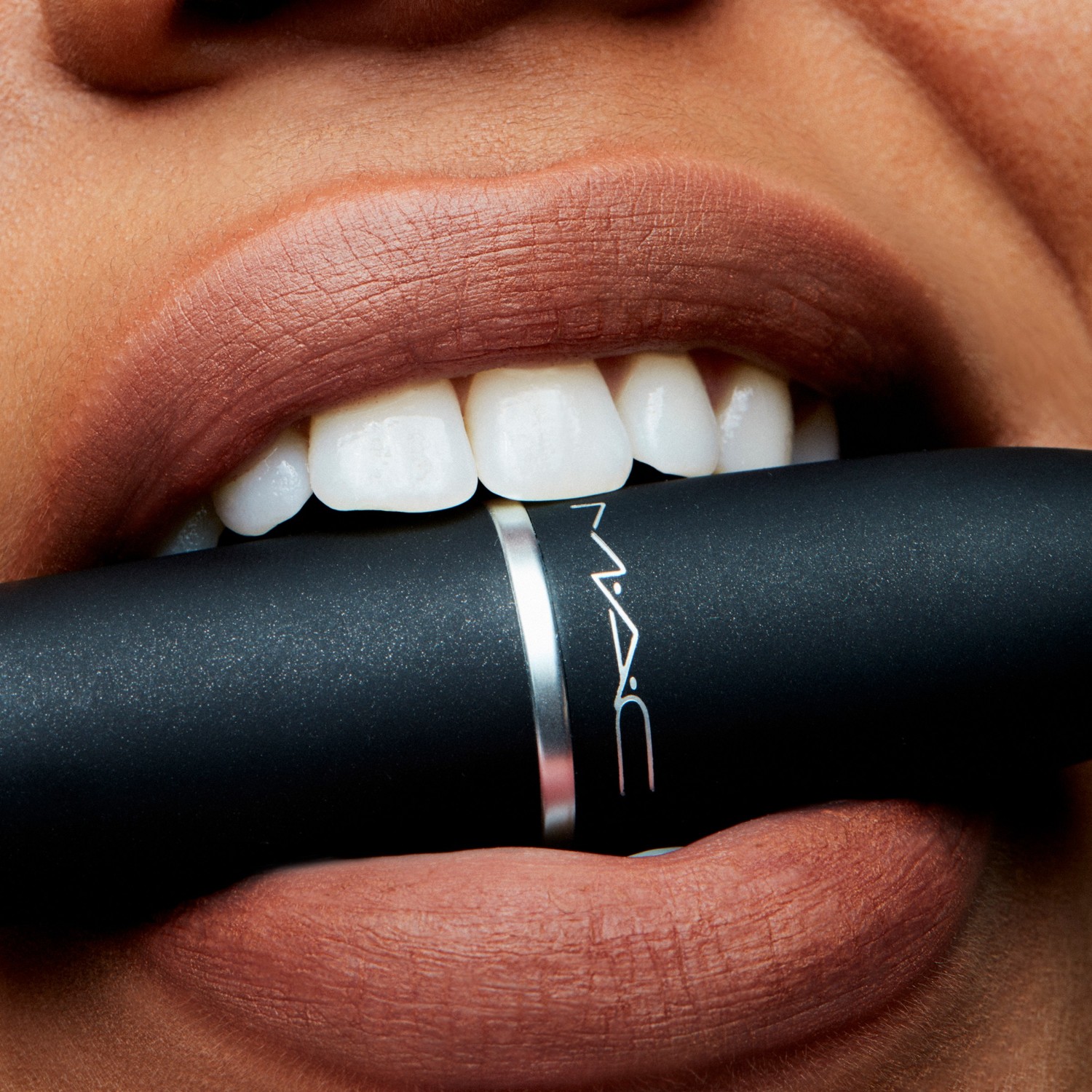 MAC Lippenstift Meet your Matte Powder Kiss - 3 g
