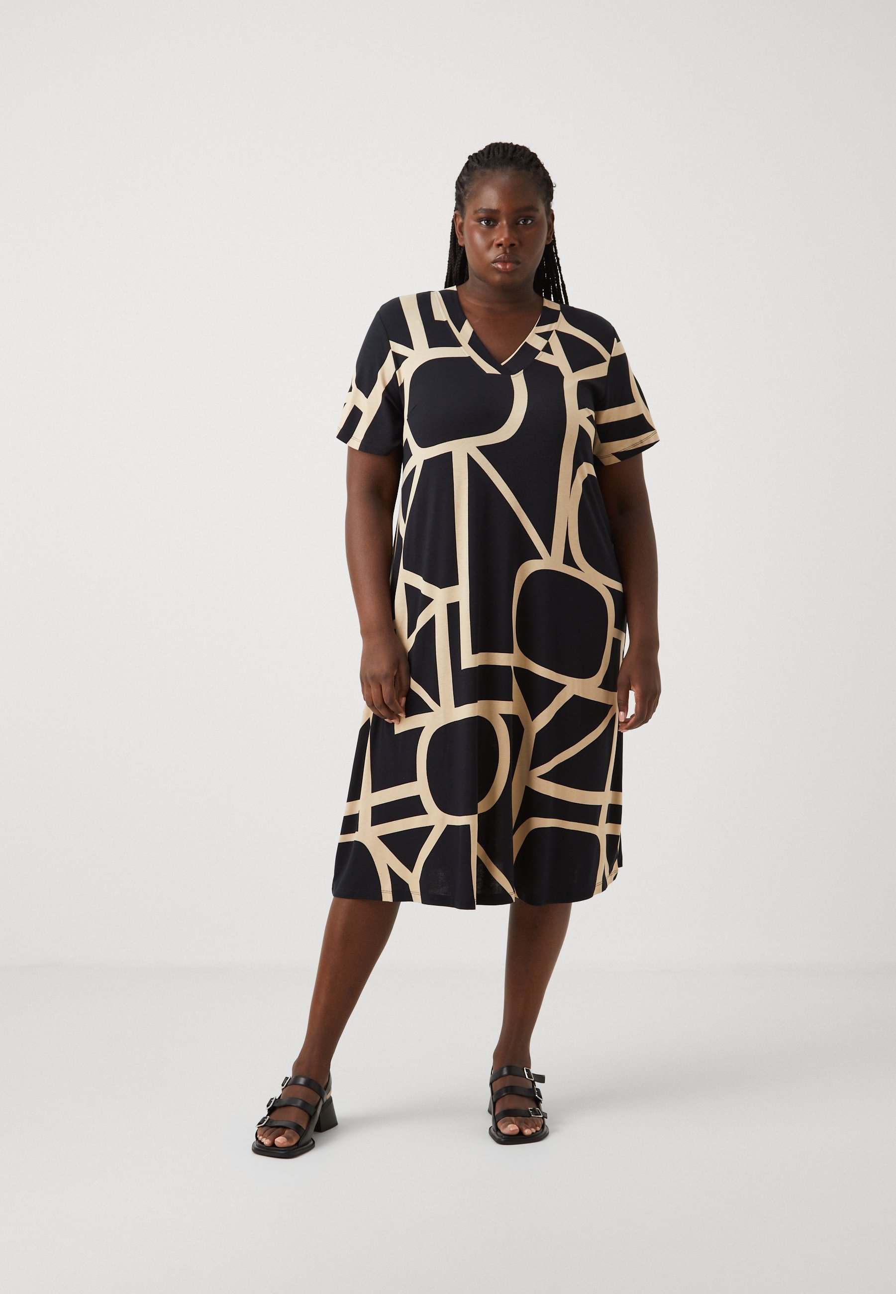 ONLY Carmakoma CARFYRLA LIFE - Jersey jurk - zwart
