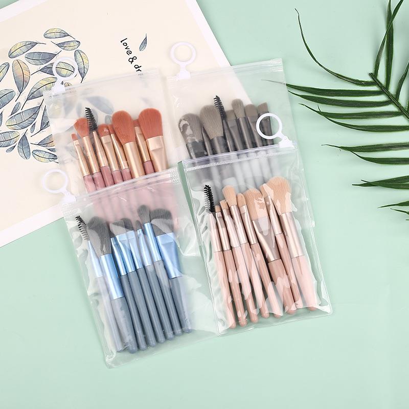 Set di 8 mini pennelli per il trucco: pennelli morbidi e portatili per fondotinta, fard, ombretto, labbra e ciglia.