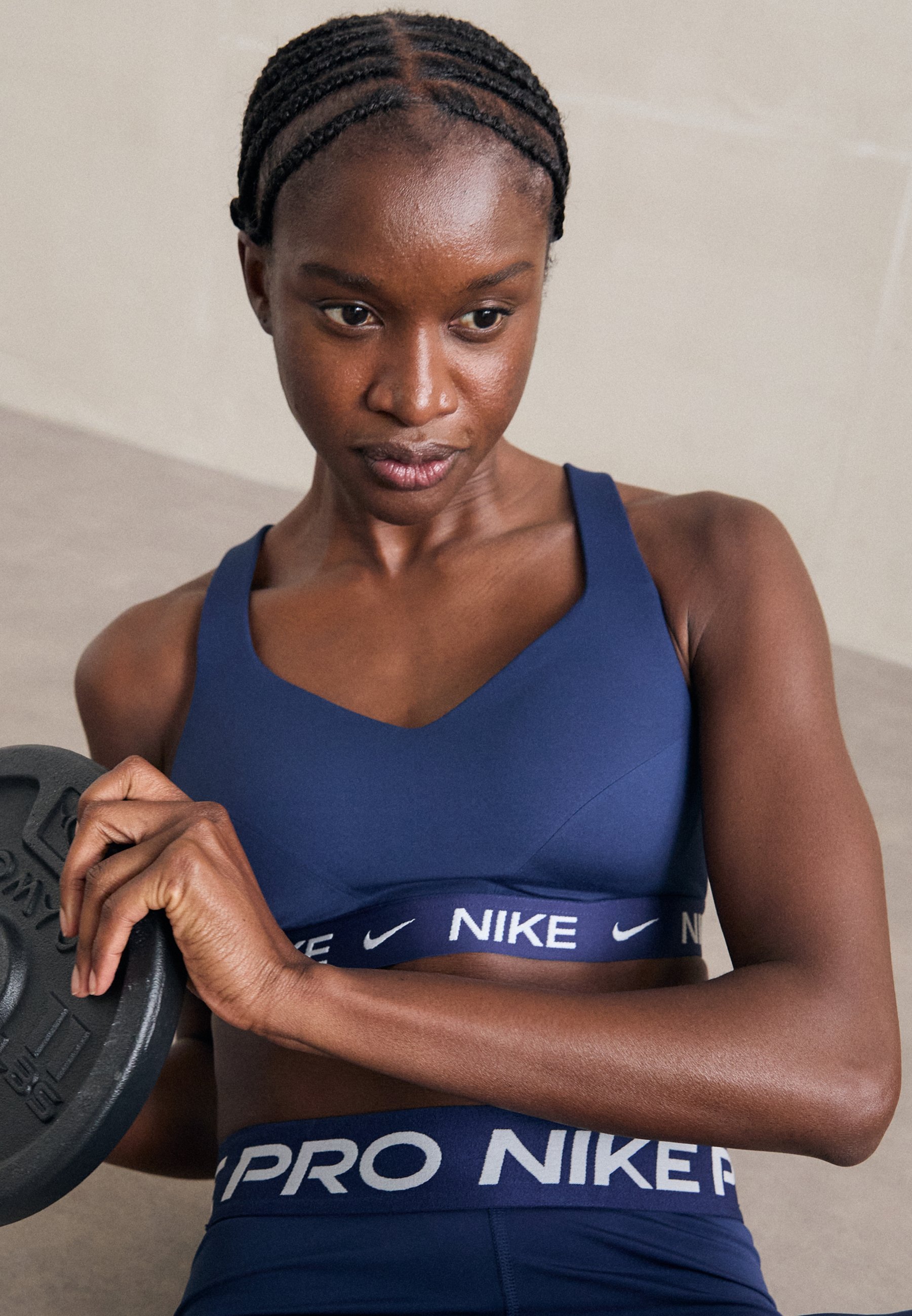 Nike Performance INDY BRA - Sportbeha met hoge ondersteuning - middernachtblauw
