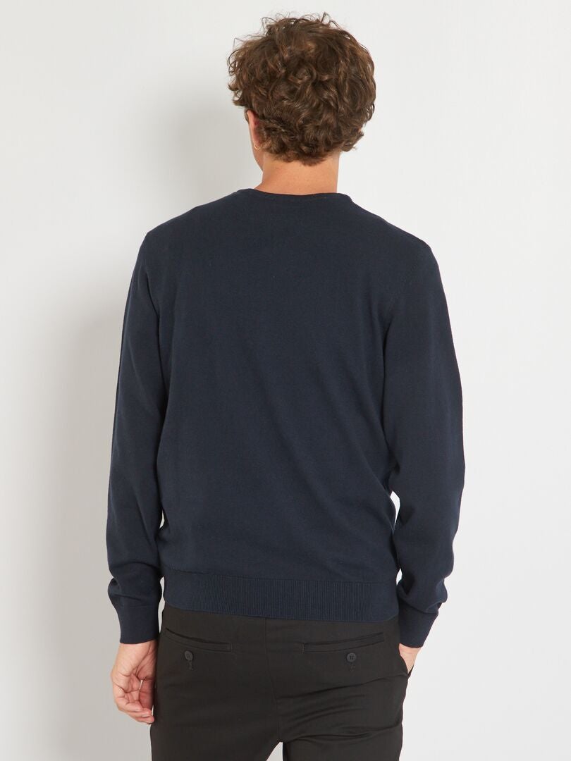 Eenvoudige gebreide trui in effen kleur - blauw
