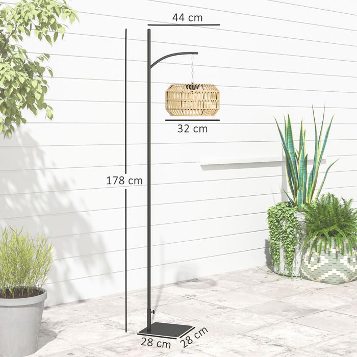 Lámpara de pie solar para exteriores Outsunny - estilo bohemio - sensor de luz, encendido automático - resina tejida - 178 cm - amarilla