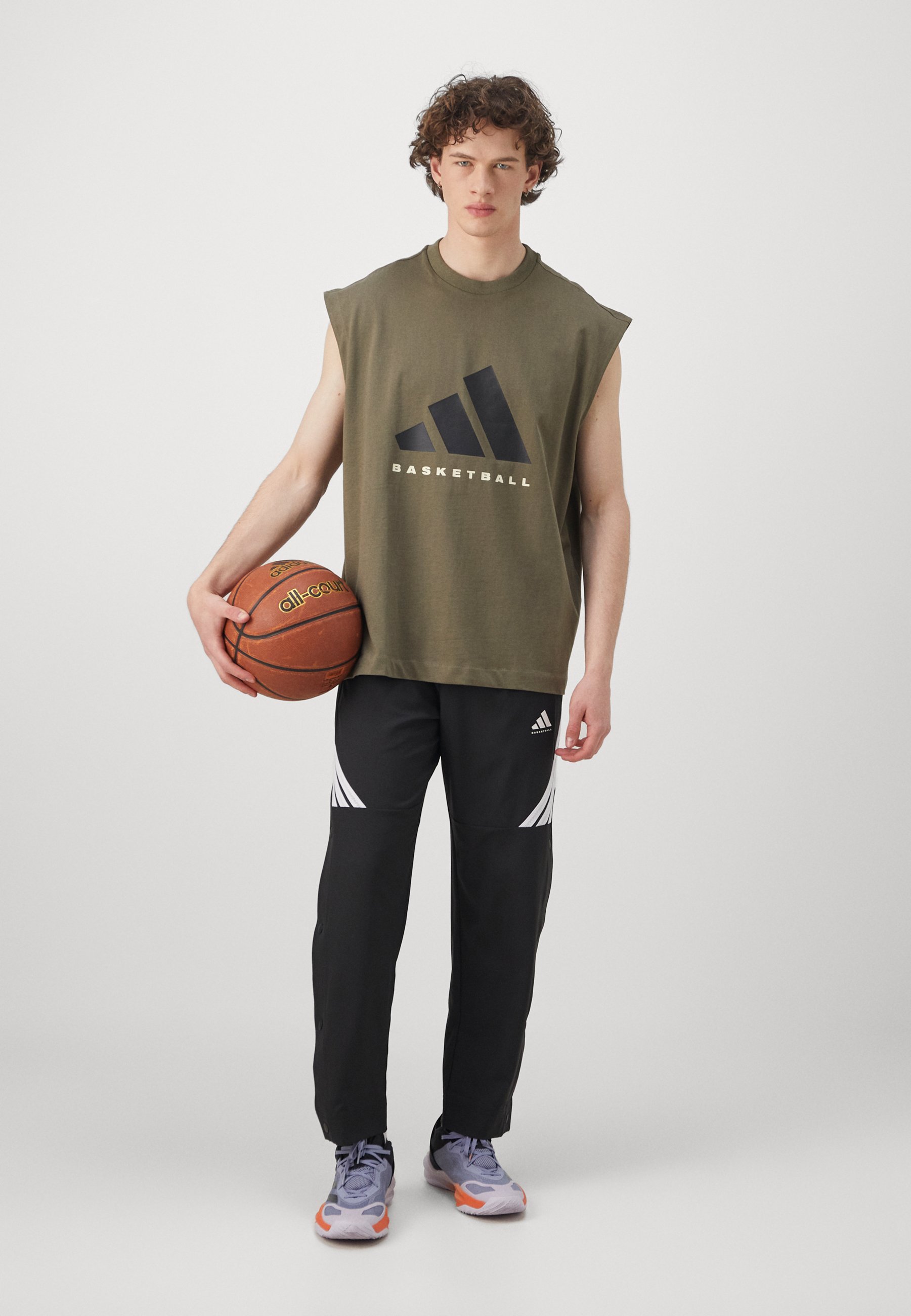 adidas Performance T-shirt - T-shirt met print - olijfgroen