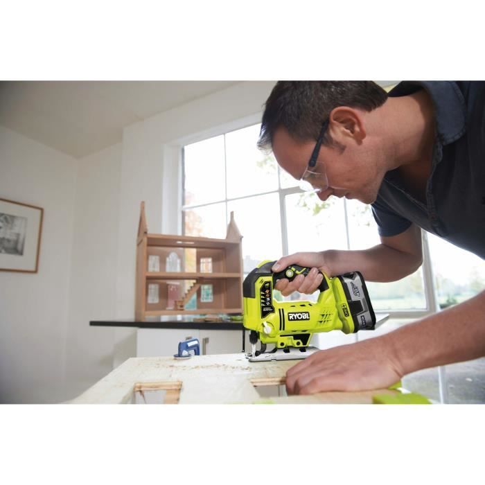 RYOBI - Sierra de calar pendular ONE+ de 18 V - Carrera de la hoja de 25 mm + Batería de litio+ de 2 Ah, cargador y bolsa de transporte - R18JS-120S