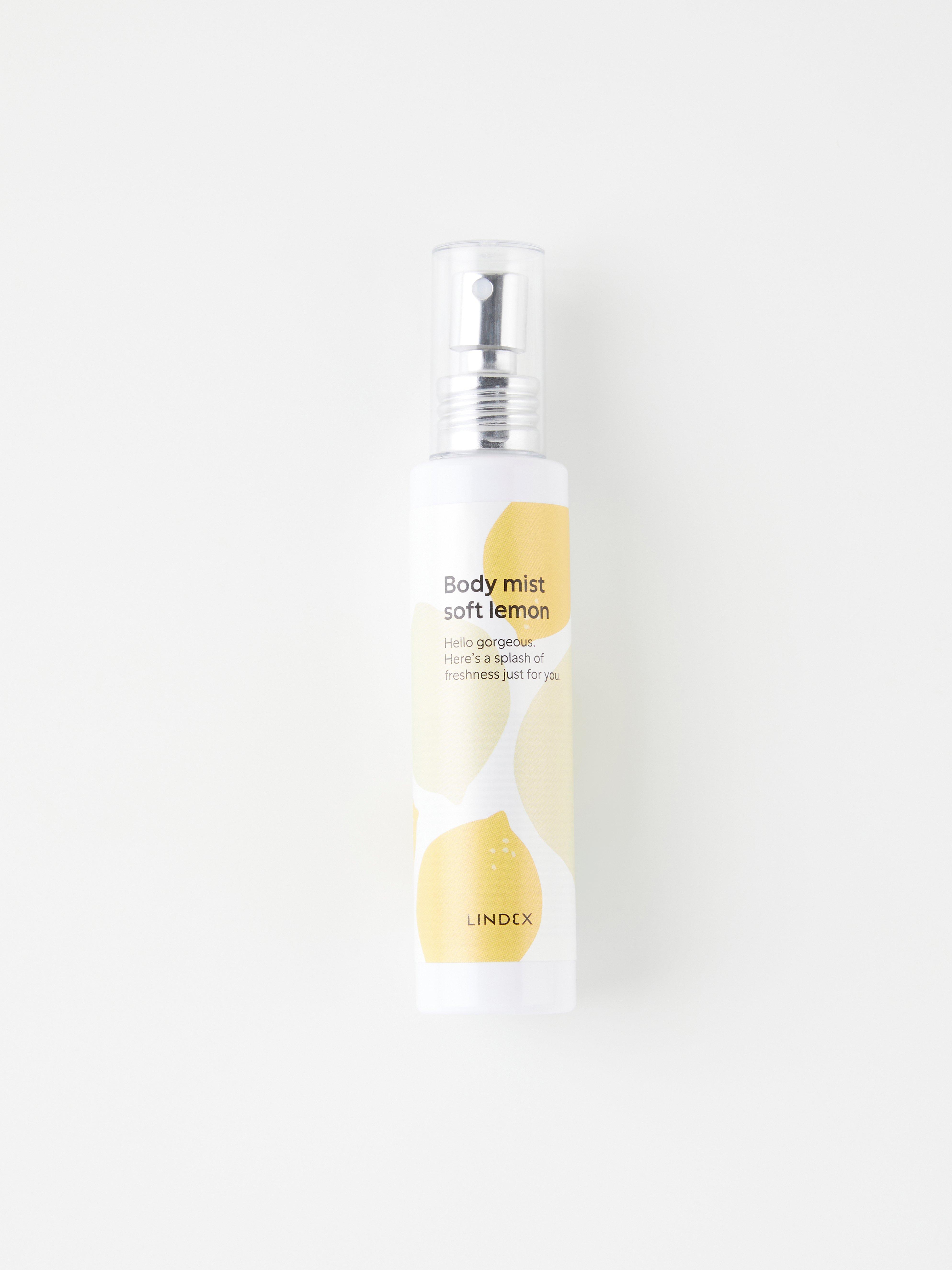 Spray de corp fără culoare