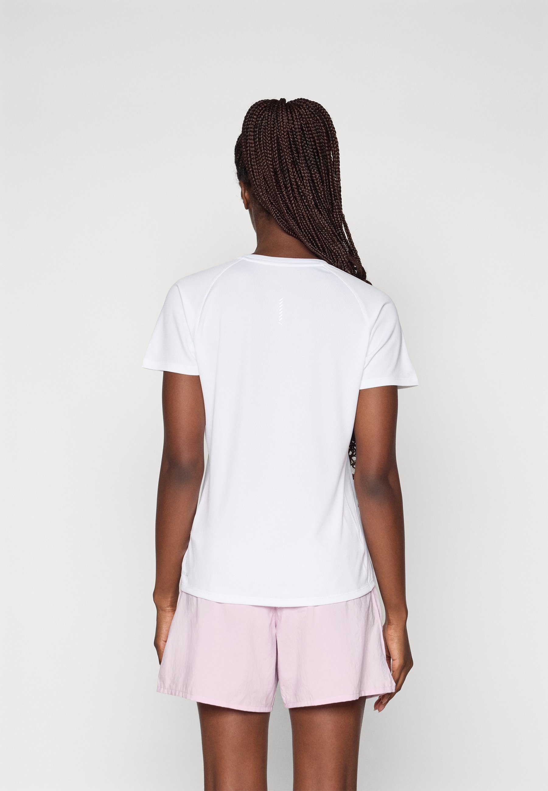 Puma RUN VELOCITY TEE - Sportovní tričko - white