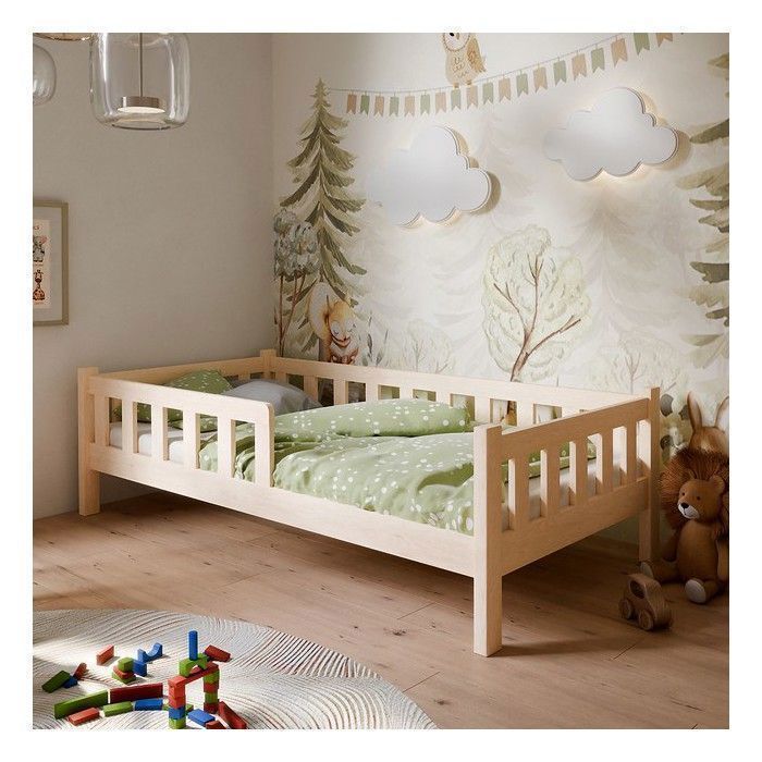 Cama infantil Montessori PINI de 80x160 cm en madera natural con barandilla de seguridad — Base de lamas, madera maciza de pino