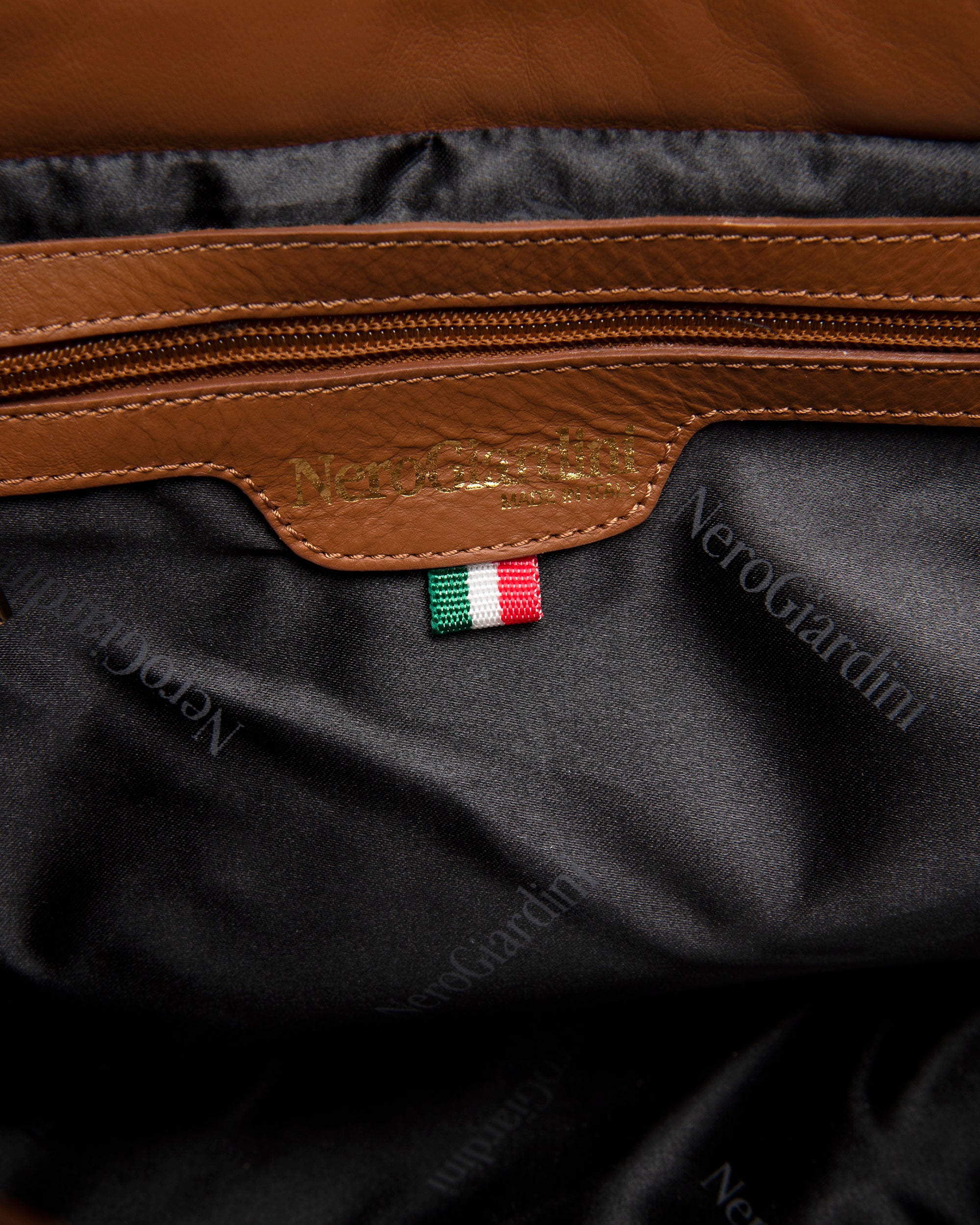  Damen-Schultertasche aus Leder