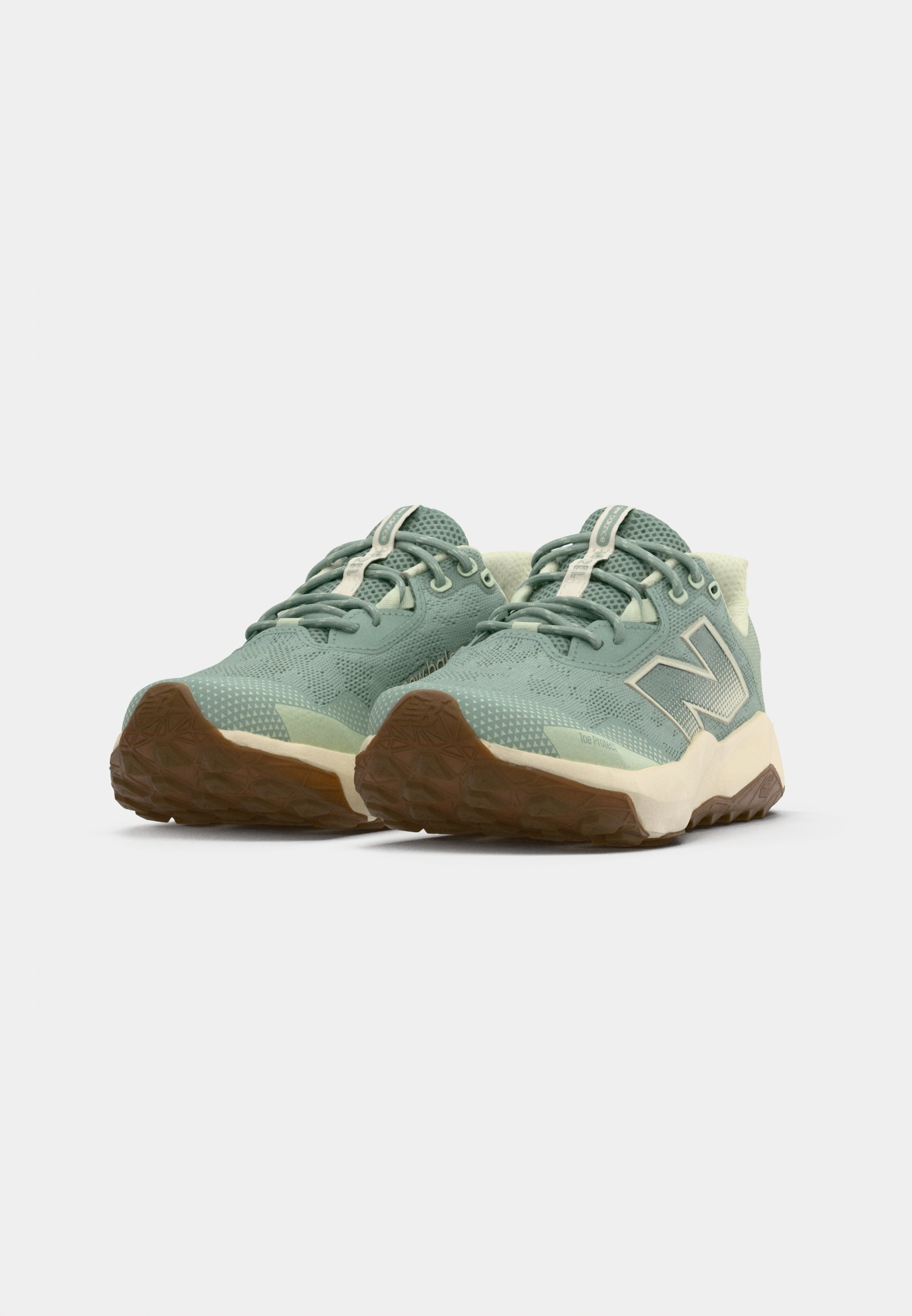 New Balance DYNASOFT NITREL V6 - Chaussures de trail - Vert mosaïque