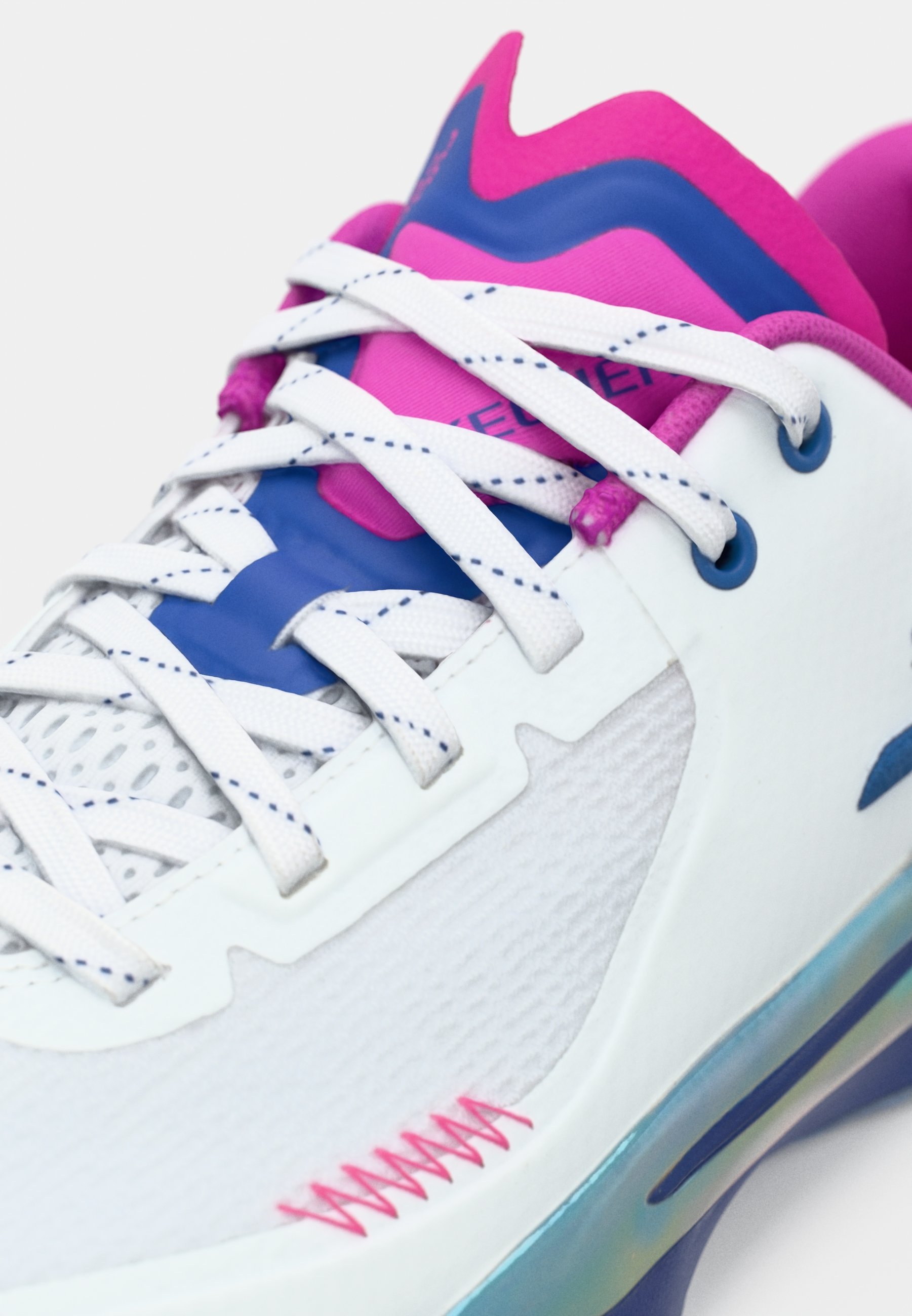 Skechers Performance SKX FULL COURT PRESS - Scarpe da basket - bianco/blu/lavanda