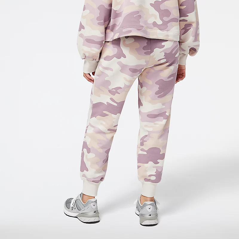 Damskie spodnie NB Athletics Camo Woven Mix – BIAŁE WIELOKROTNE
