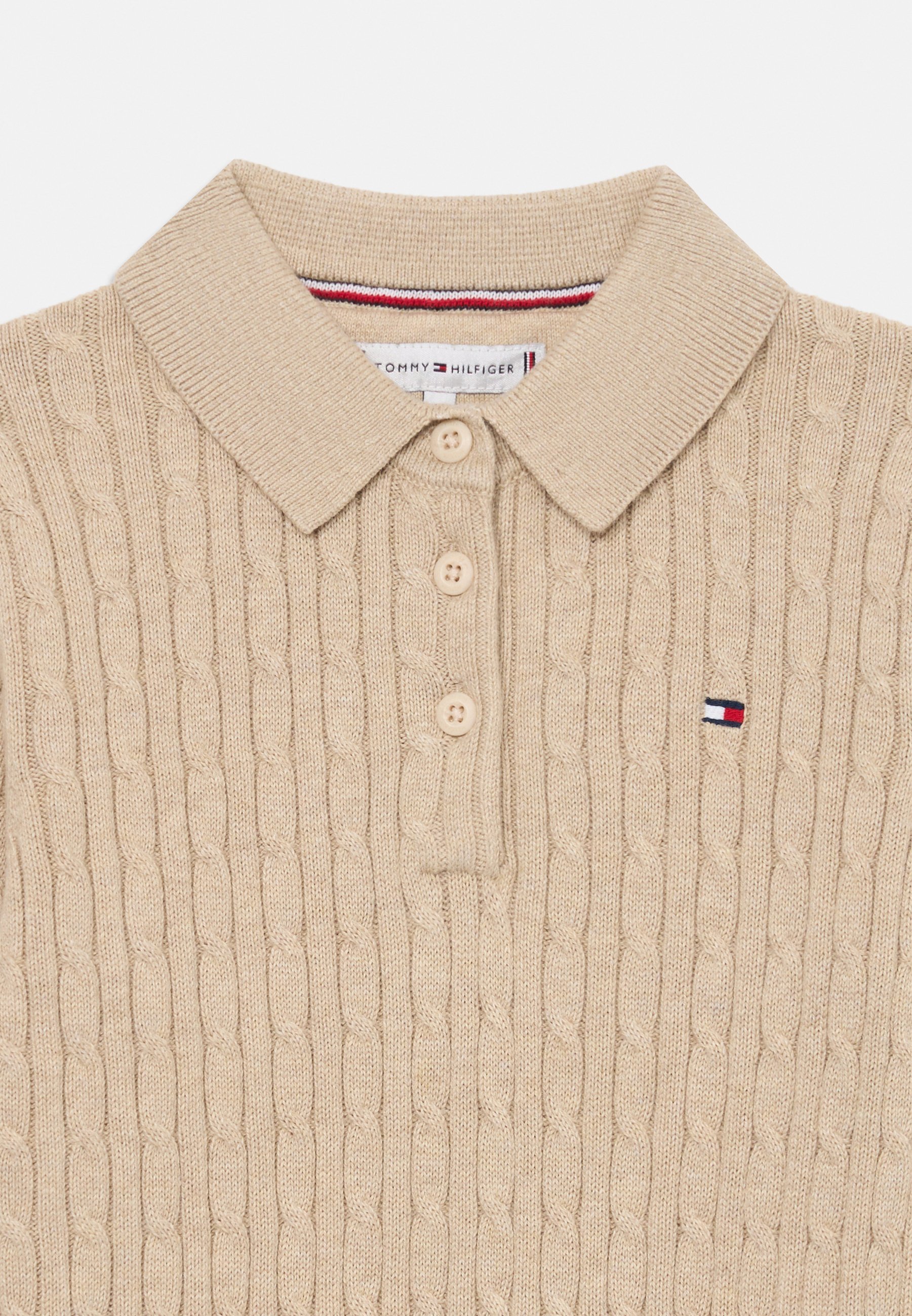 Robe pull Tommy Hilfiger à torsades - Couleur lait malté