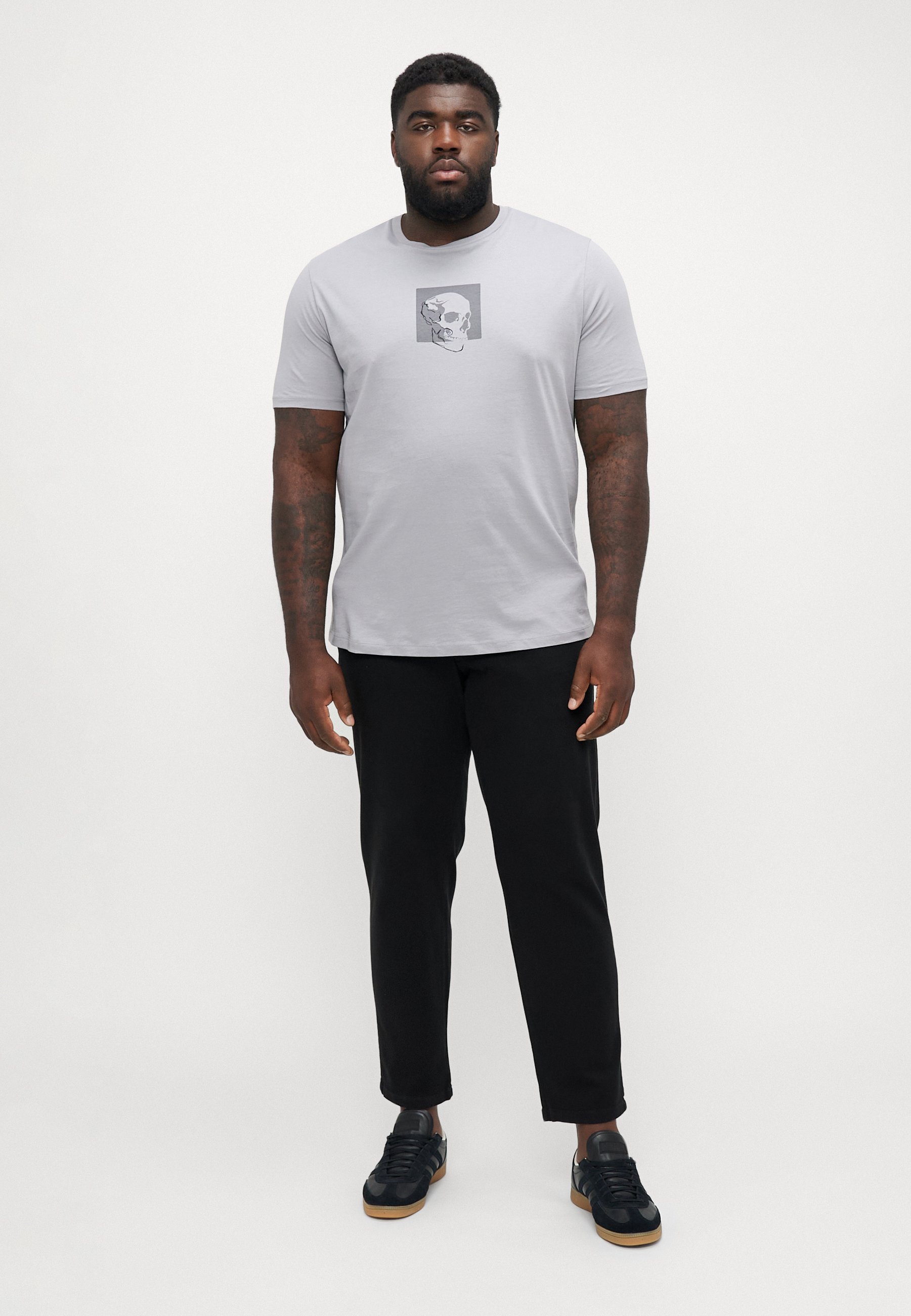 Koszulka Jack & Jones JJSKULLY z okrągłym dekoltem, 3 sztuki - T-shirt z nadrukiem - absolutna szarość/czerń/biel