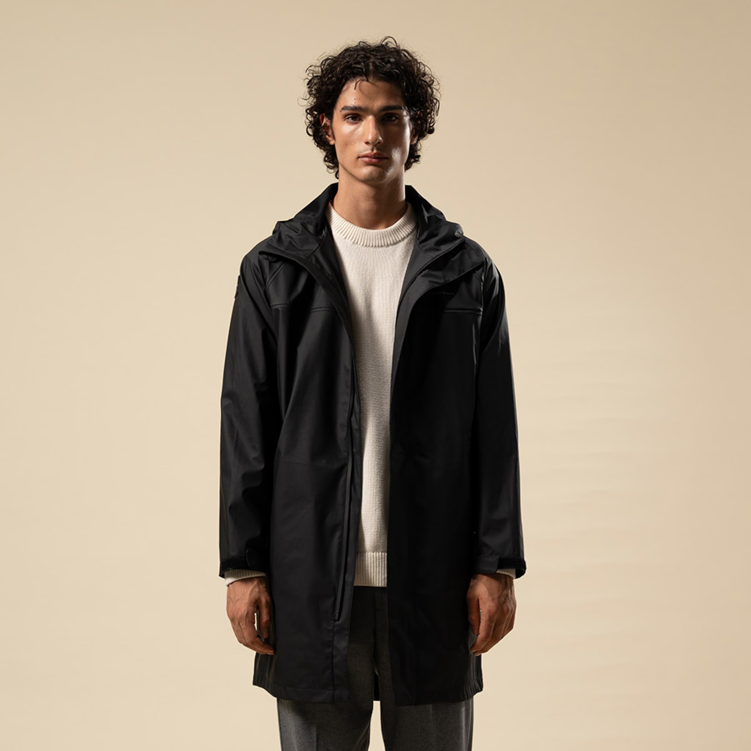 Veste imperméable longue noire de tous les jours