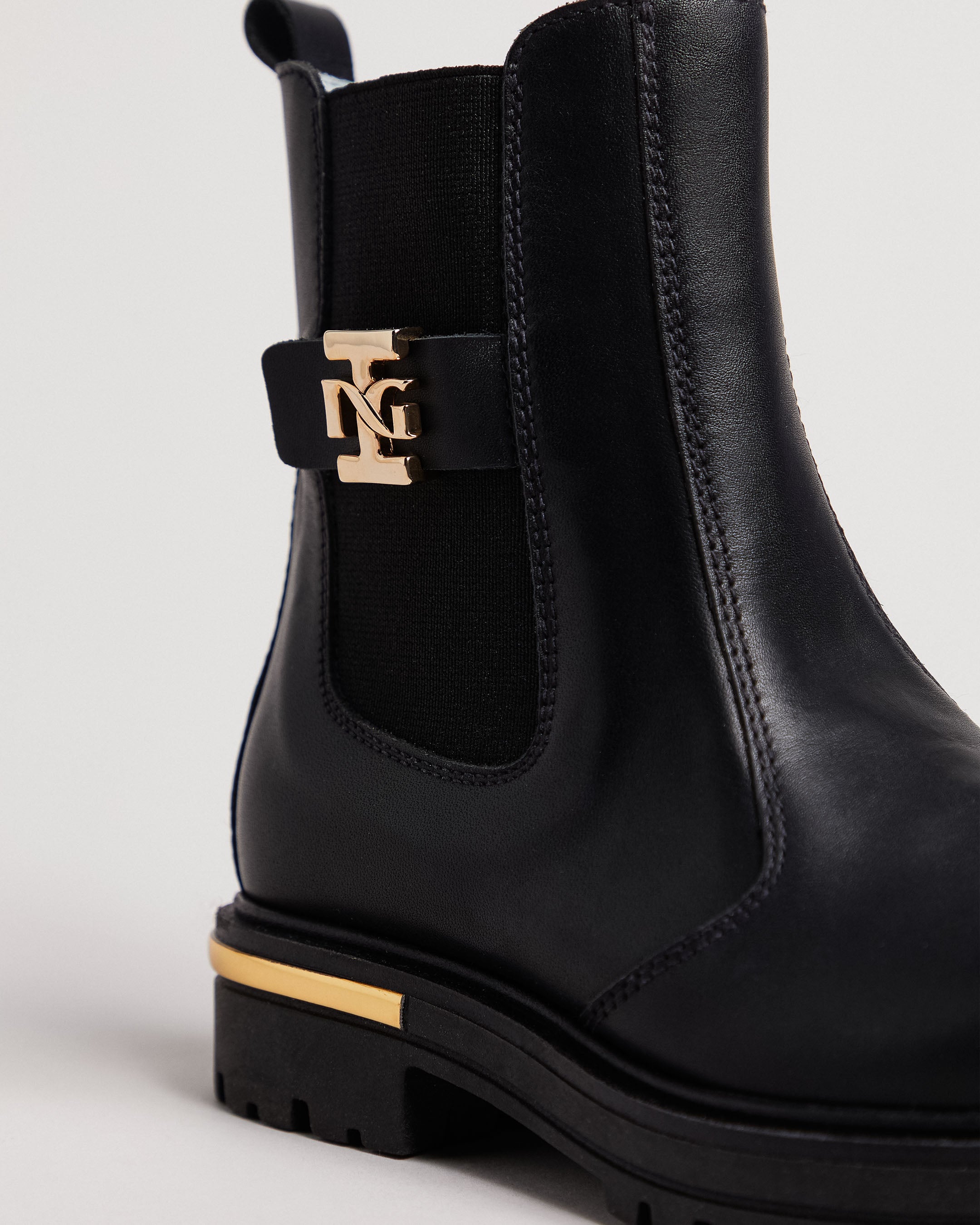  Lederstiefeletten für Teenager-Mädchen
