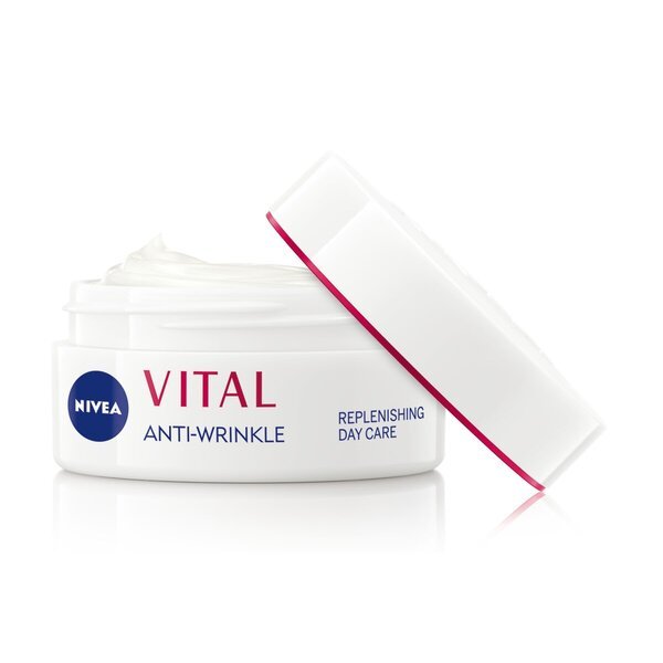 NIVEA Vital dnevna krema protiv bora 65+ za jačanje kože<br>50ml