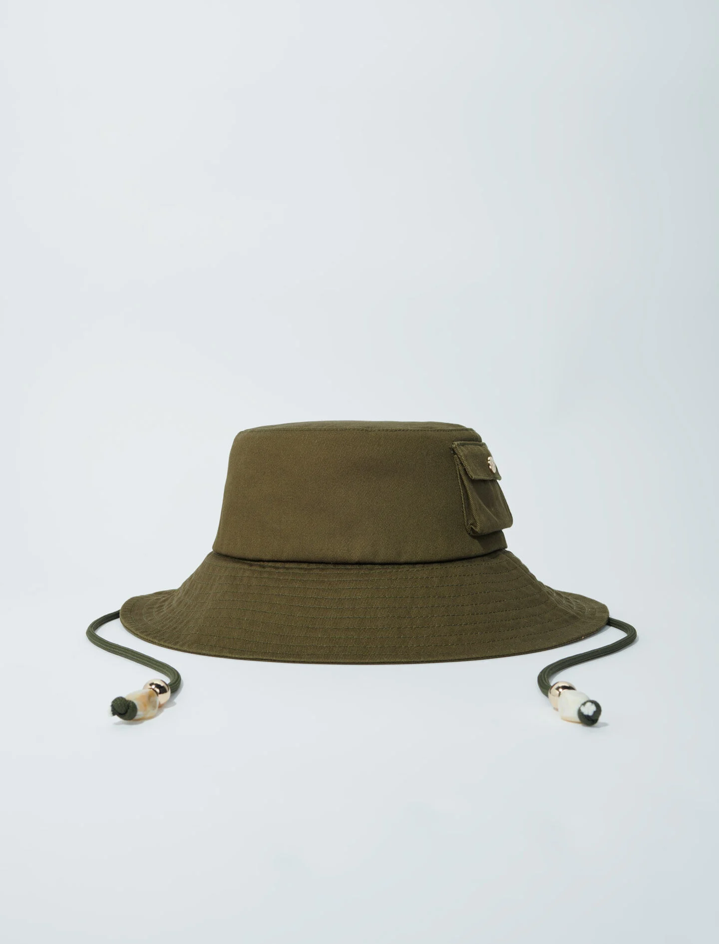 Bobmuts met trekkoord en kralen - Khaki
