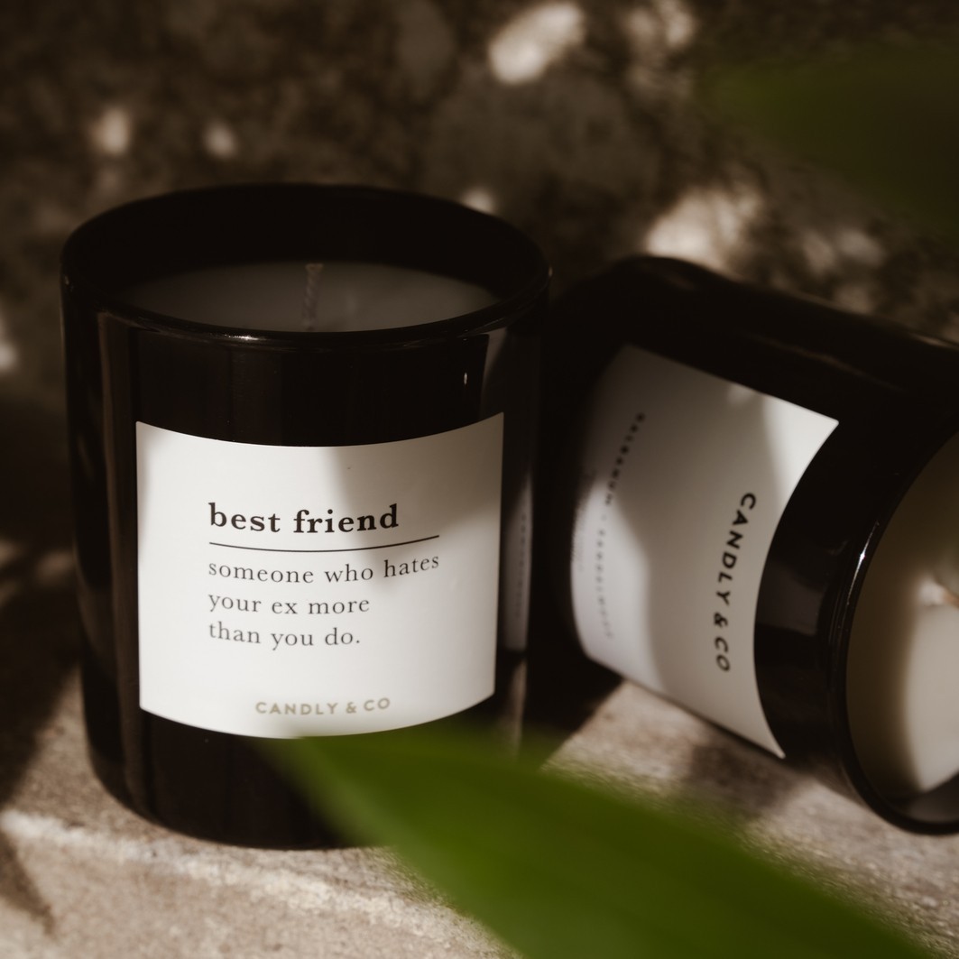 Candly&Co Bougie No.4 BEST FRIEND Someone who hates your ex more than you do.