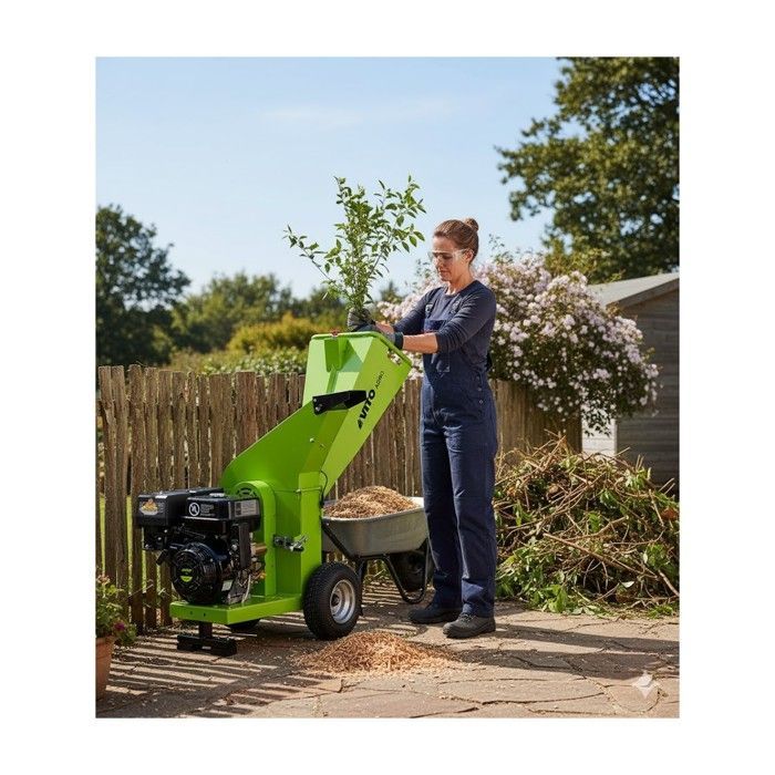 Broyeur de végétaux Thermique 15CV - 3 Lames de coupe - Branches Ø100mm Max Démarrage électrique Moteur 4T Poignées VITO